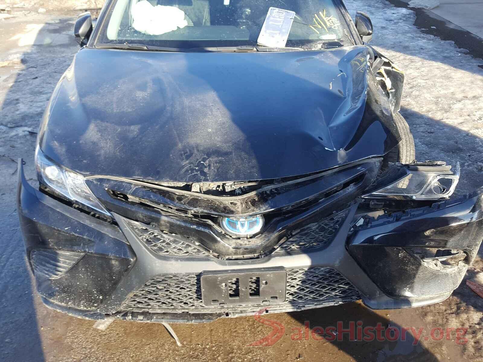 4T1B21HK8JU502663 2018 TOYOTA CAMRY