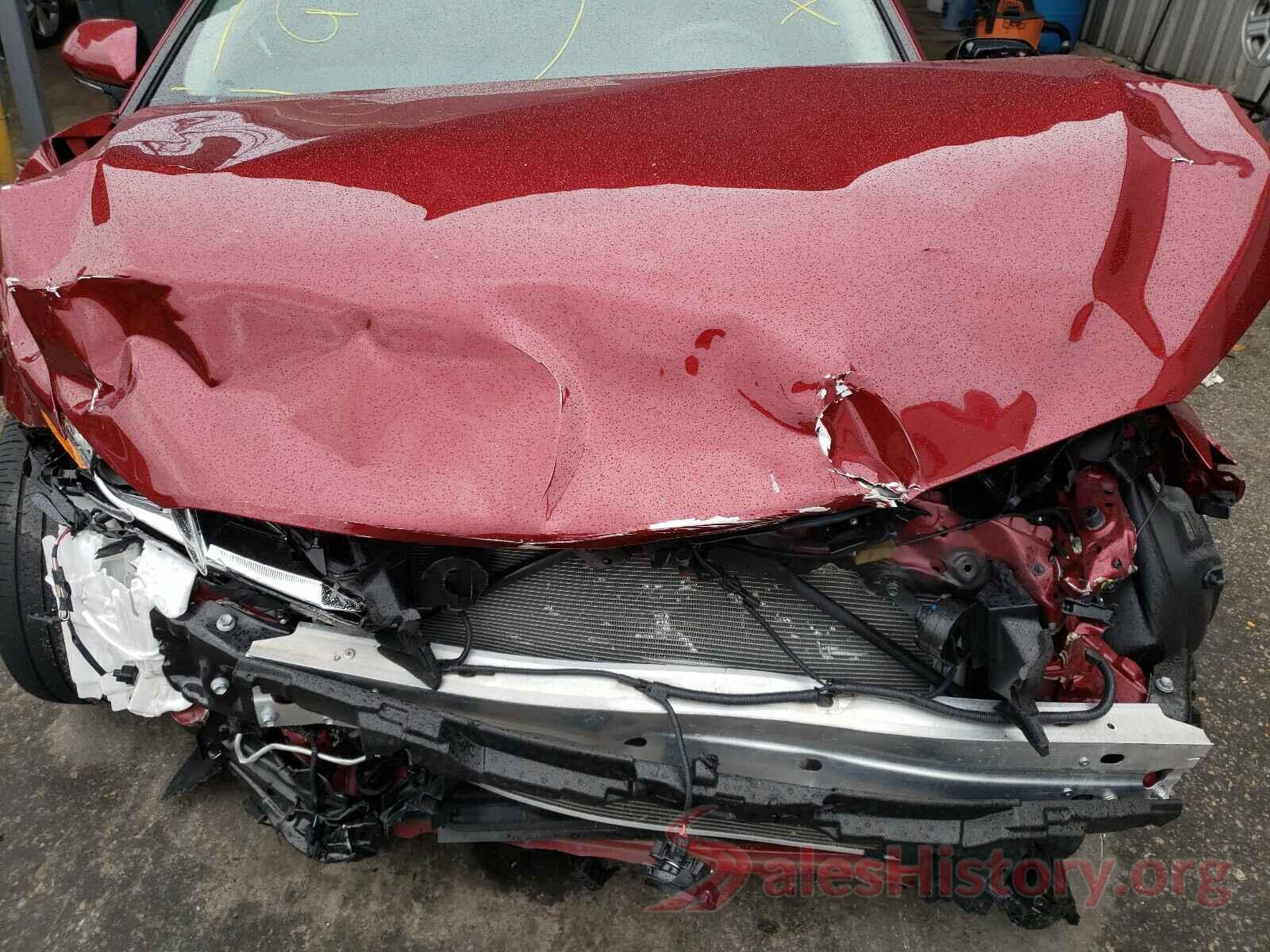 4T1B11HK6JU539164 2018 TOYOTA CAMRY