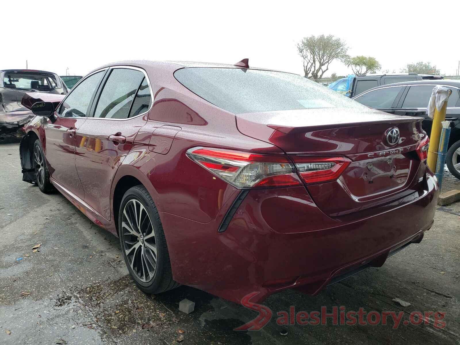 4T1B11HK6JU539164 2018 TOYOTA CAMRY