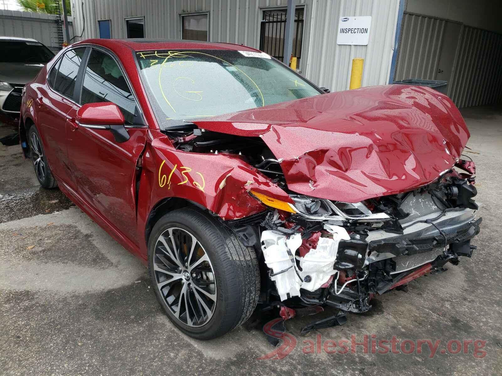 4T1B11HK6JU539164 2018 TOYOTA CAMRY