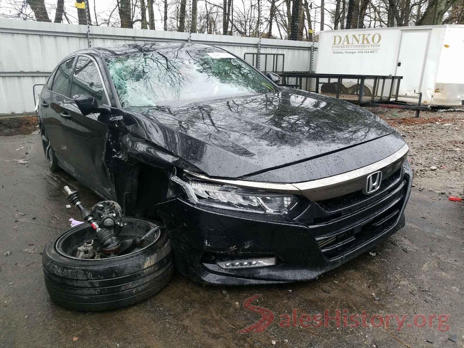 1HGCV1F31JA188143 2018 HONDA ACCORD