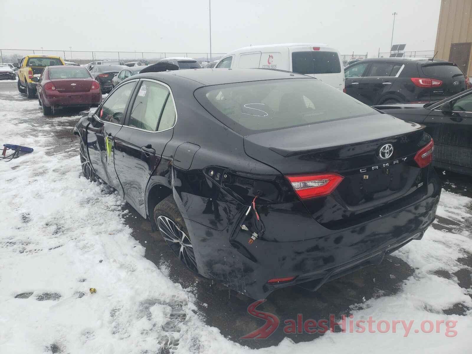 JTNB11HK2J3028119 2018 TOYOTA CAMRY