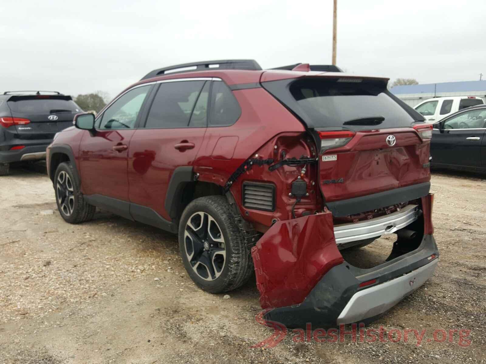 2T3J1RFV1KC014465 2019 TOYOTA RAV4