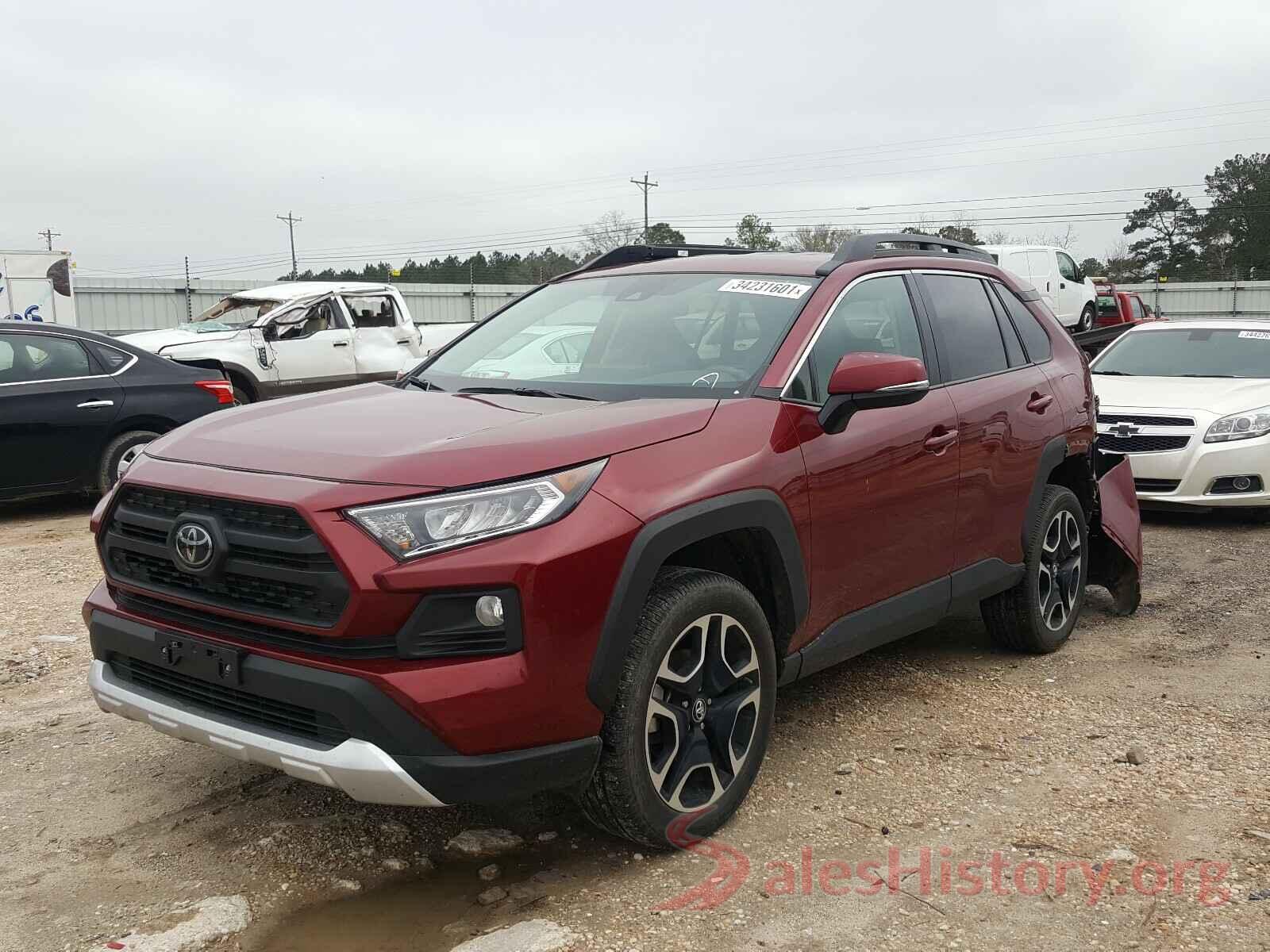 2T3J1RFV1KC014465 2019 TOYOTA RAV4