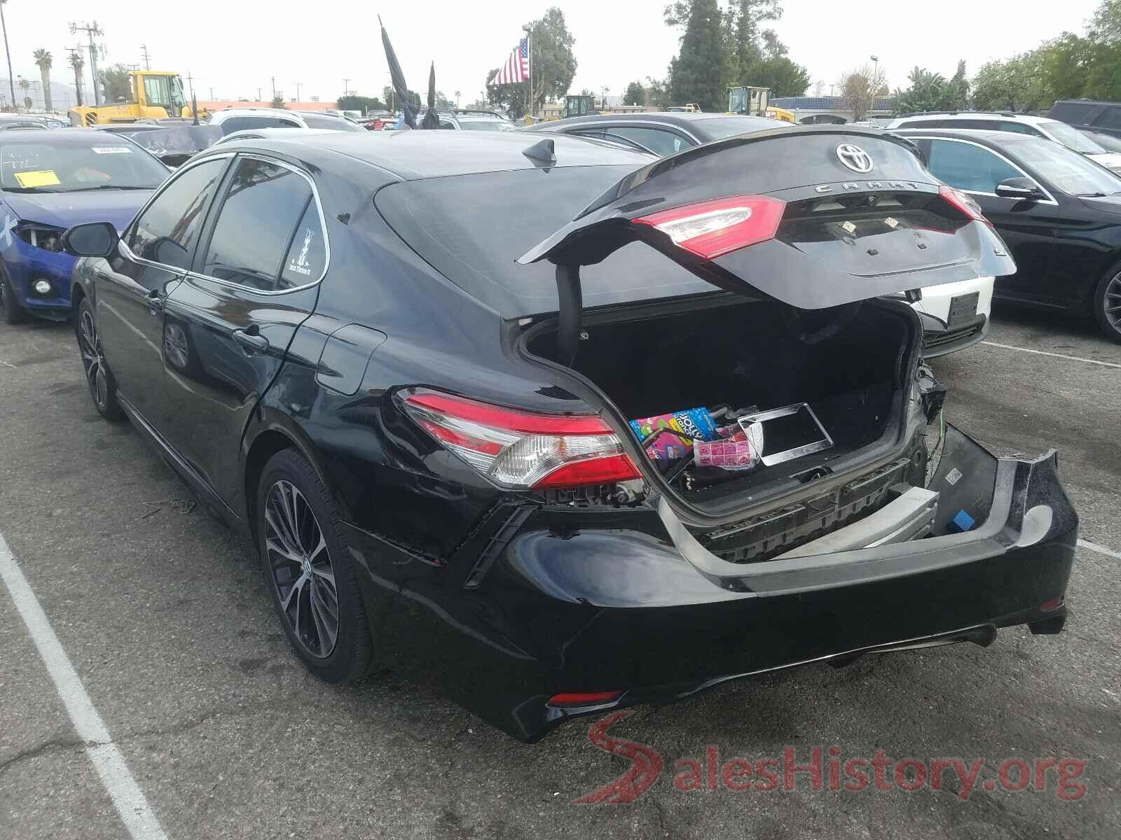 4T1B11HK3KU826592 2019 TOYOTA CAMRY