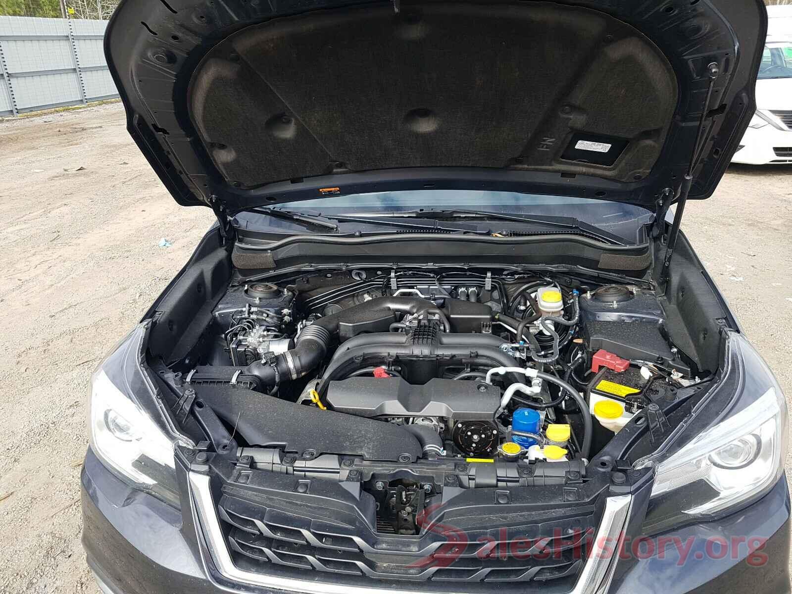 JF2SJARCXJH418093 2018 SUBARU FORESTER