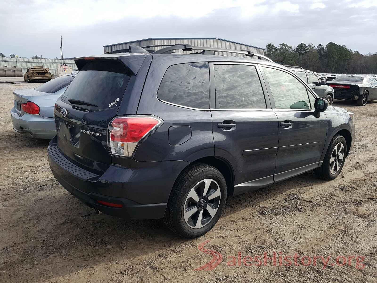 JF2SJARCXJH418093 2018 SUBARU FORESTER