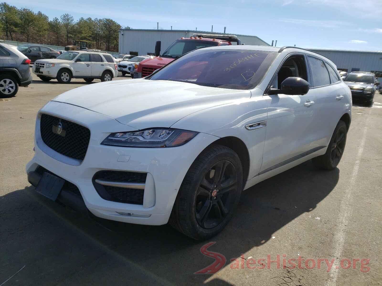 SADCL2BV0HA490720 2017 JAGUAR F-PACE