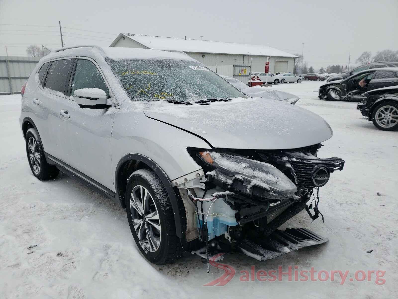 5N1AT2MVXJC787757 2018 NISSAN ROGUE