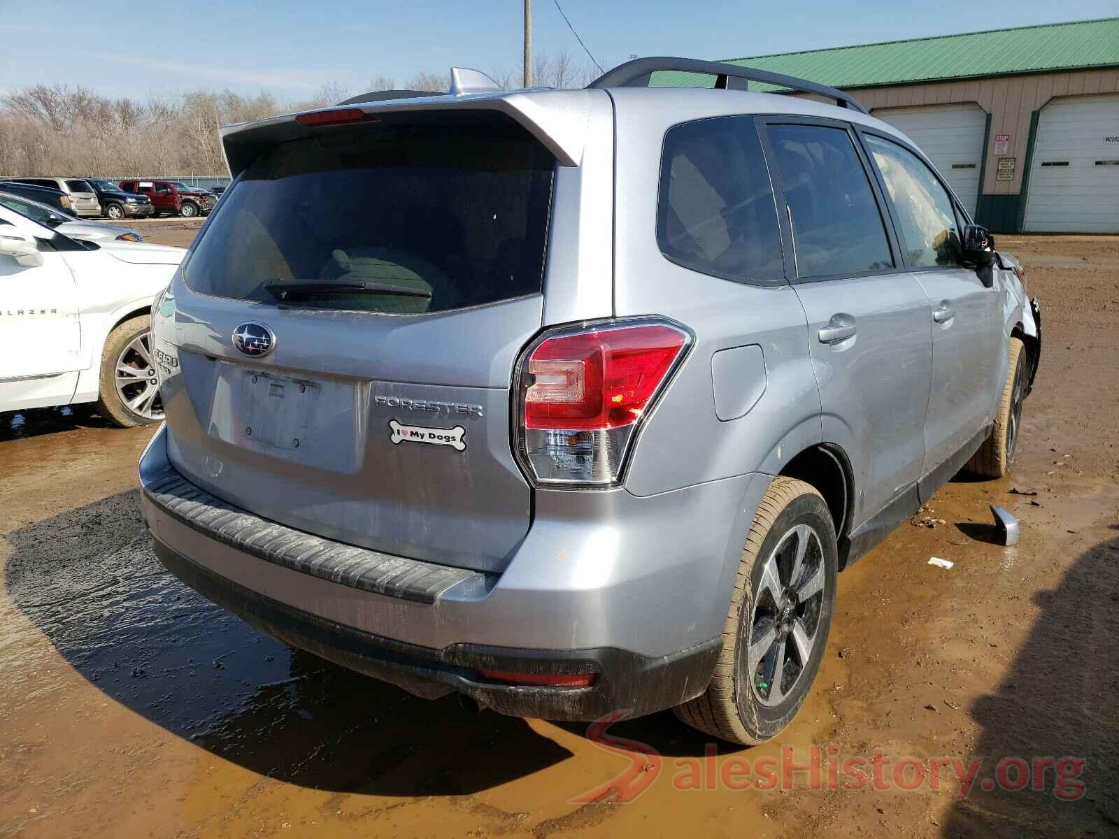 JF2SJAEC3JH500530 2018 SUBARU FORESTER