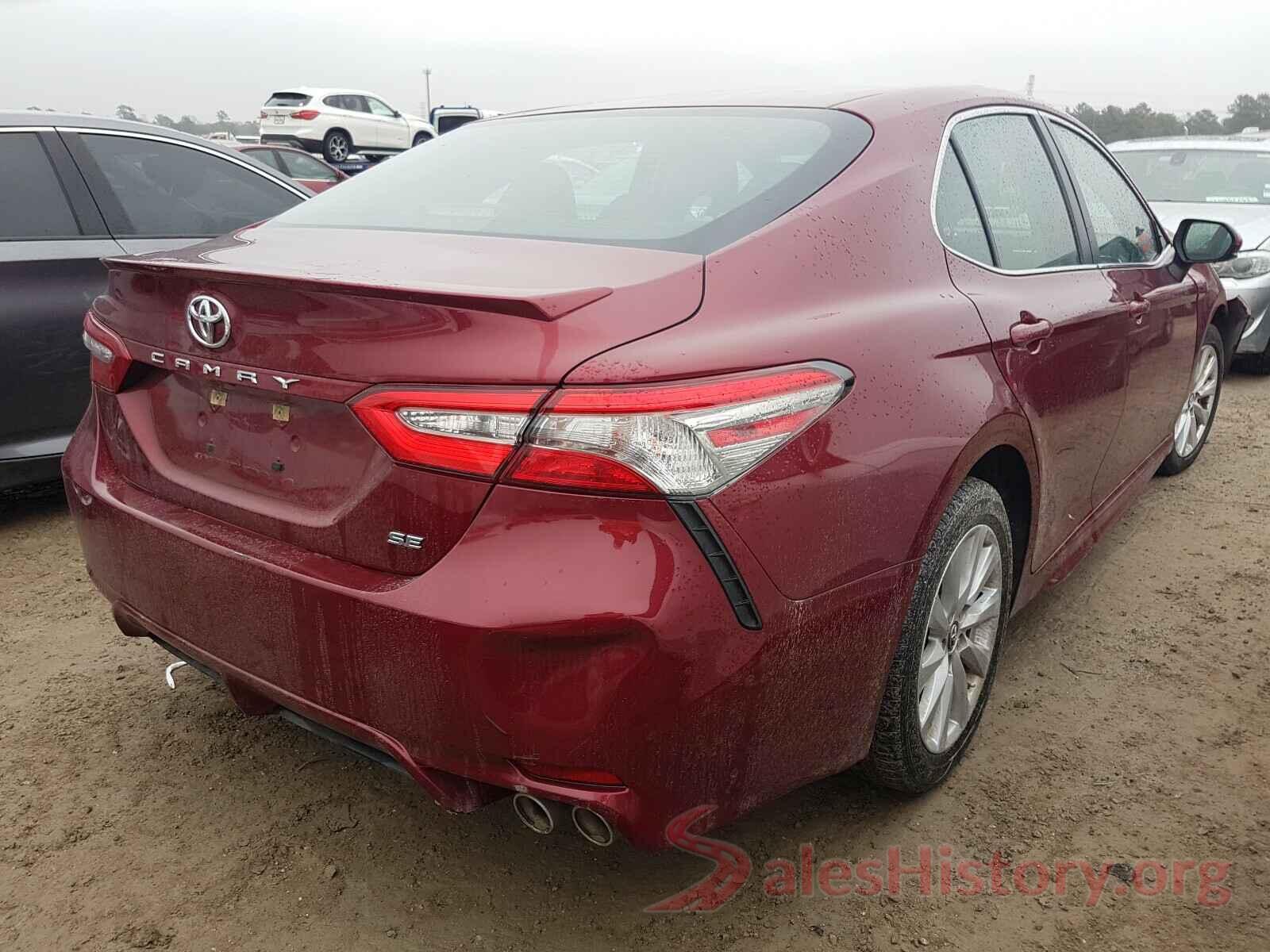 4T1B11HK9JU528871 2018 TOYOTA CAMRY