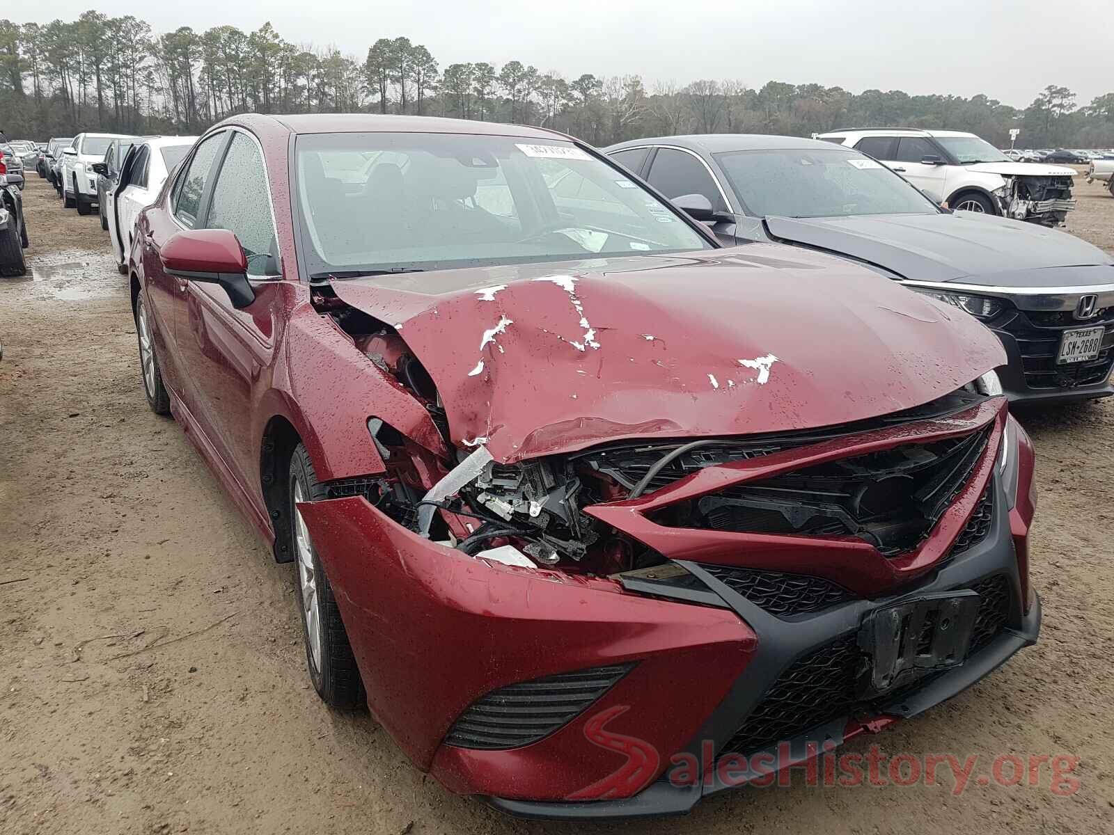 4T1B11HK9JU528871 2018 TOYOTA CAMRY