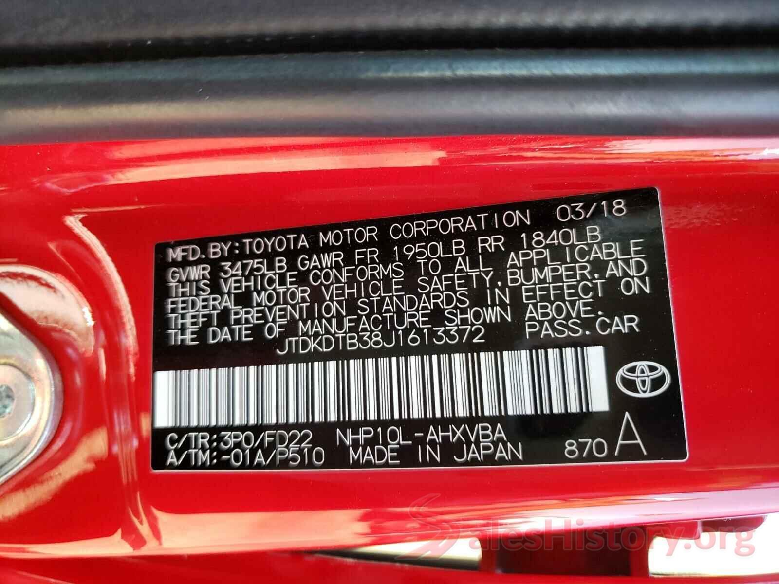 JTDKDTB38J1613372 2018 TOYOTA PRIUS