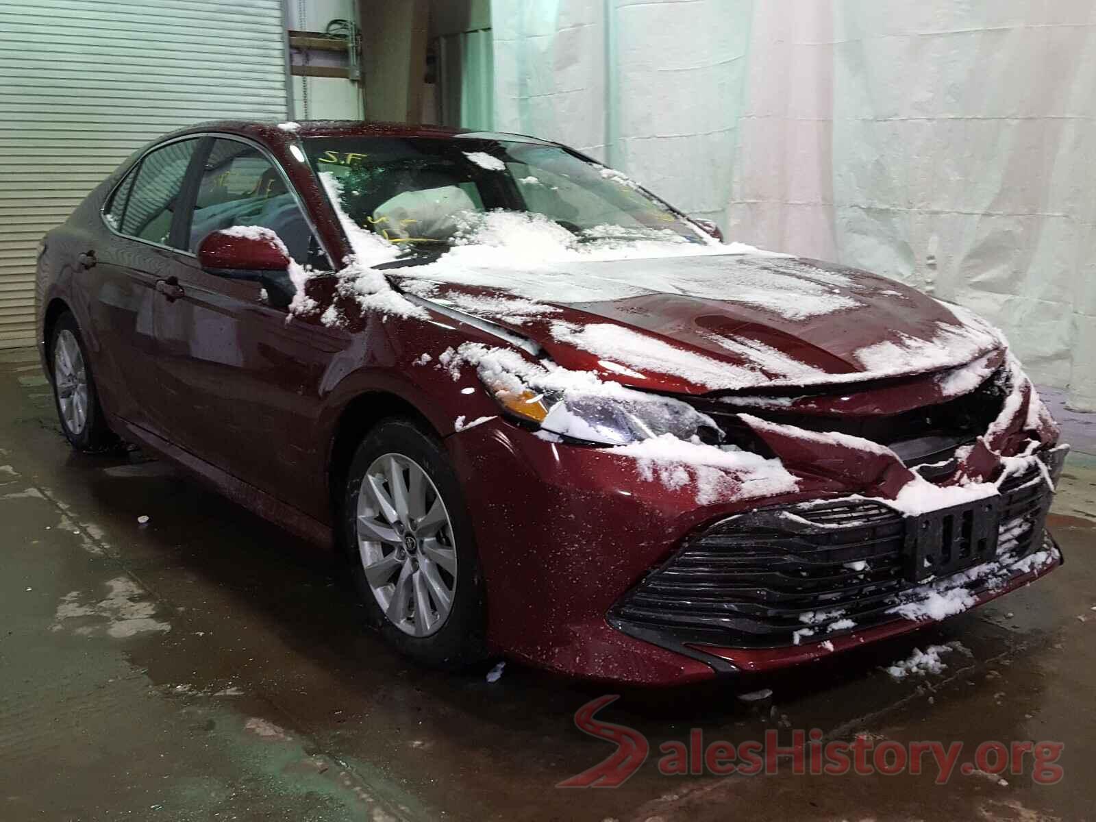 4T1B11HK8JU618951 2018 TOYOTA CAMRY