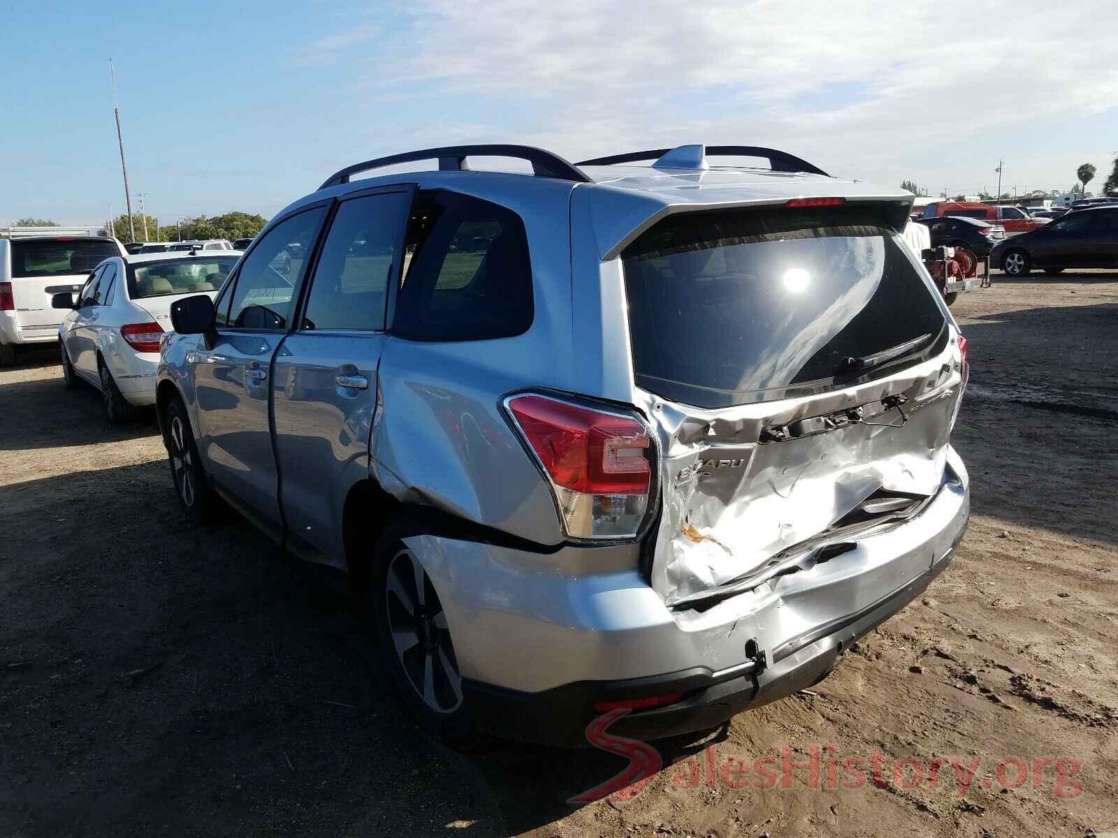 JF2SJAEC7JH418672 2018 SUBARU FORESTER