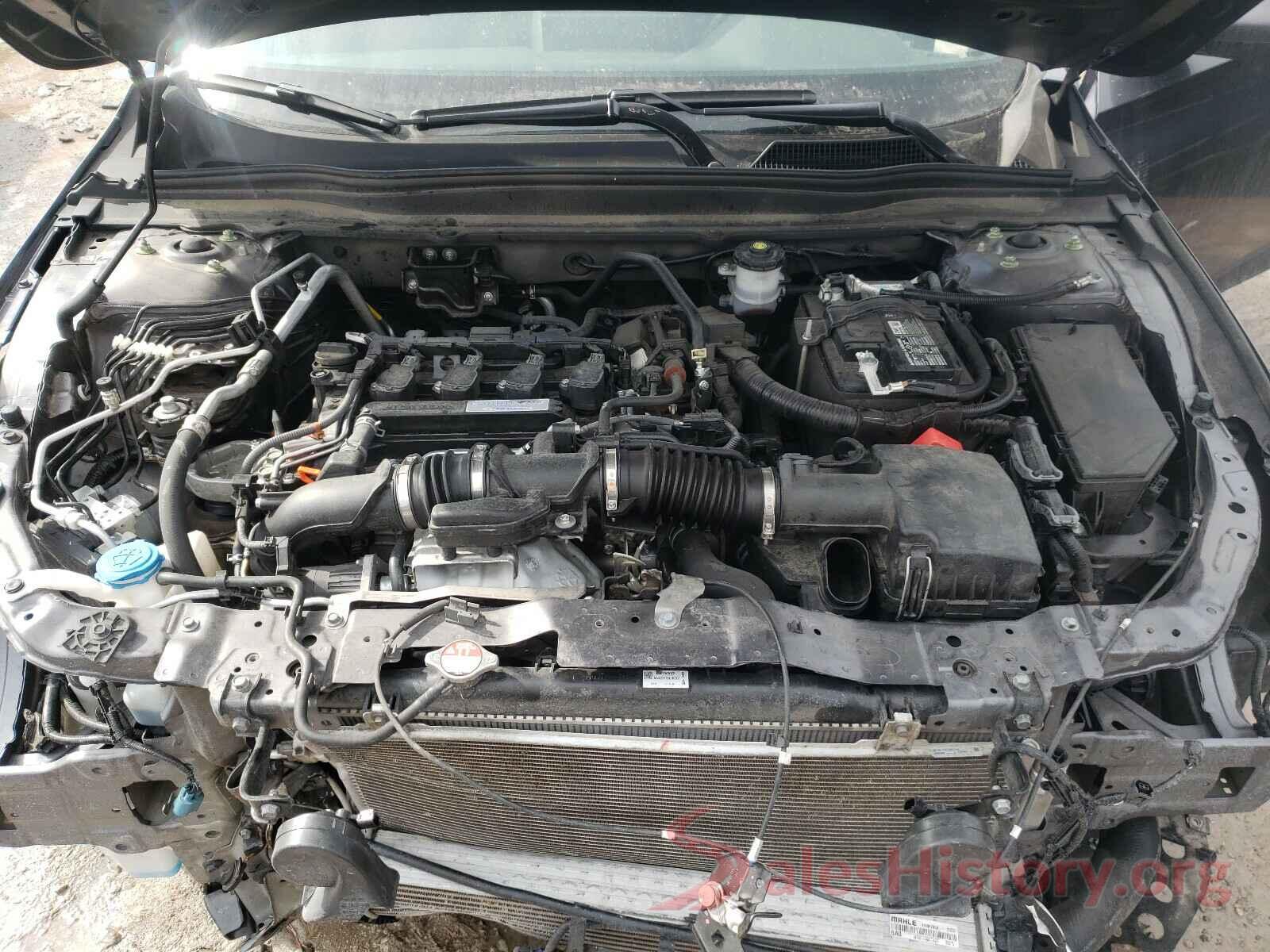 1HGCV1F38JA240724 2018 HONDA ACCORD