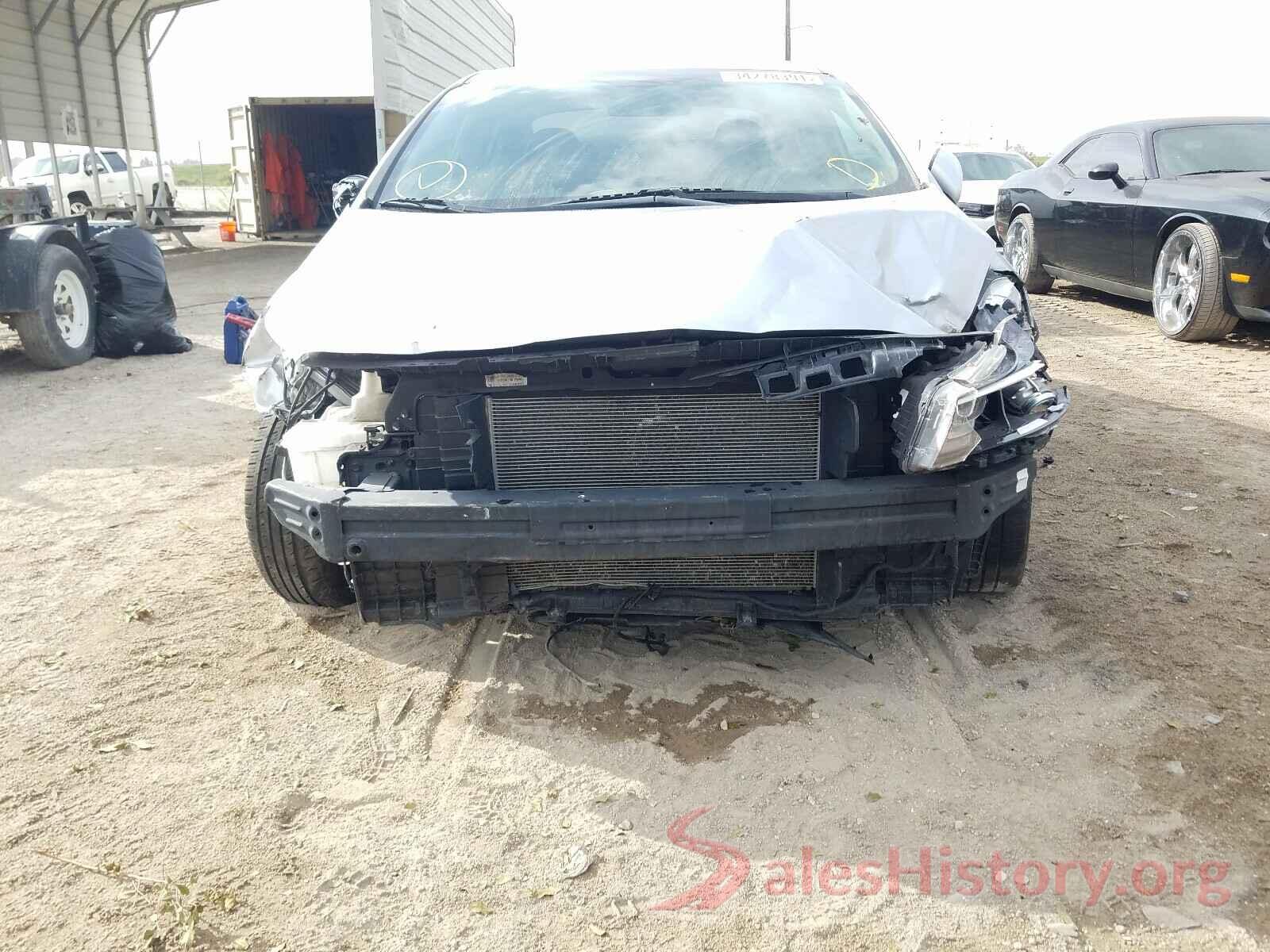 3KPFL4A70JE210983 2018 KIA FORTE