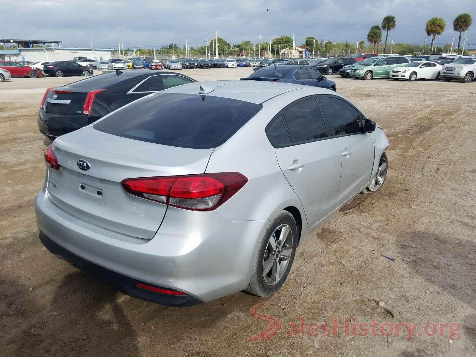 3KPFL4A70JE210983 2018 KIA FORTE