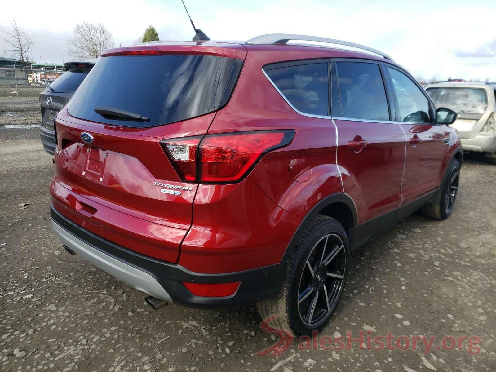 1FMCU9J90KUC05375 2019 FORD ESCAPE