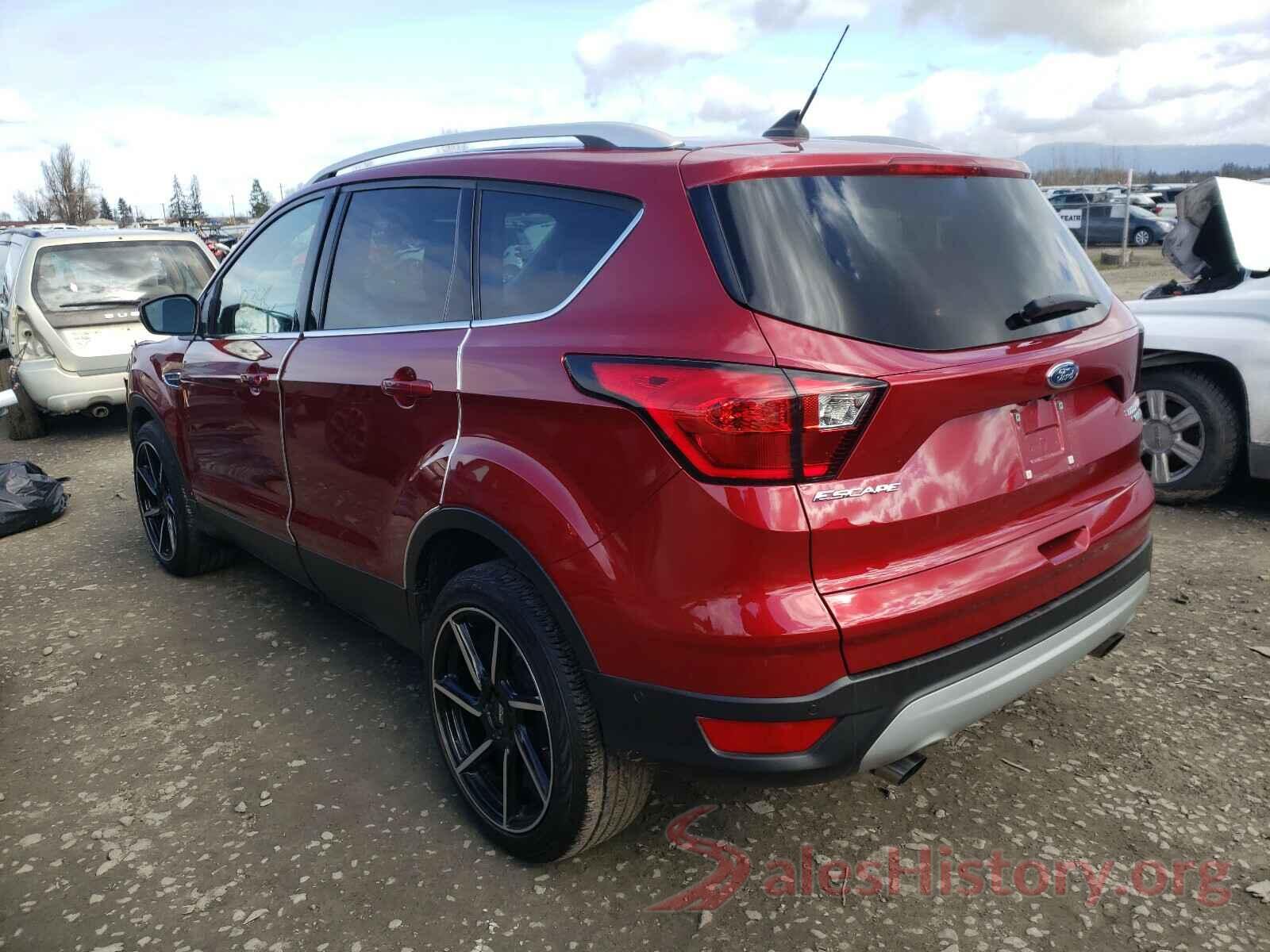 1FMCU9J90KUC05375 2019 FORD ESCAPE