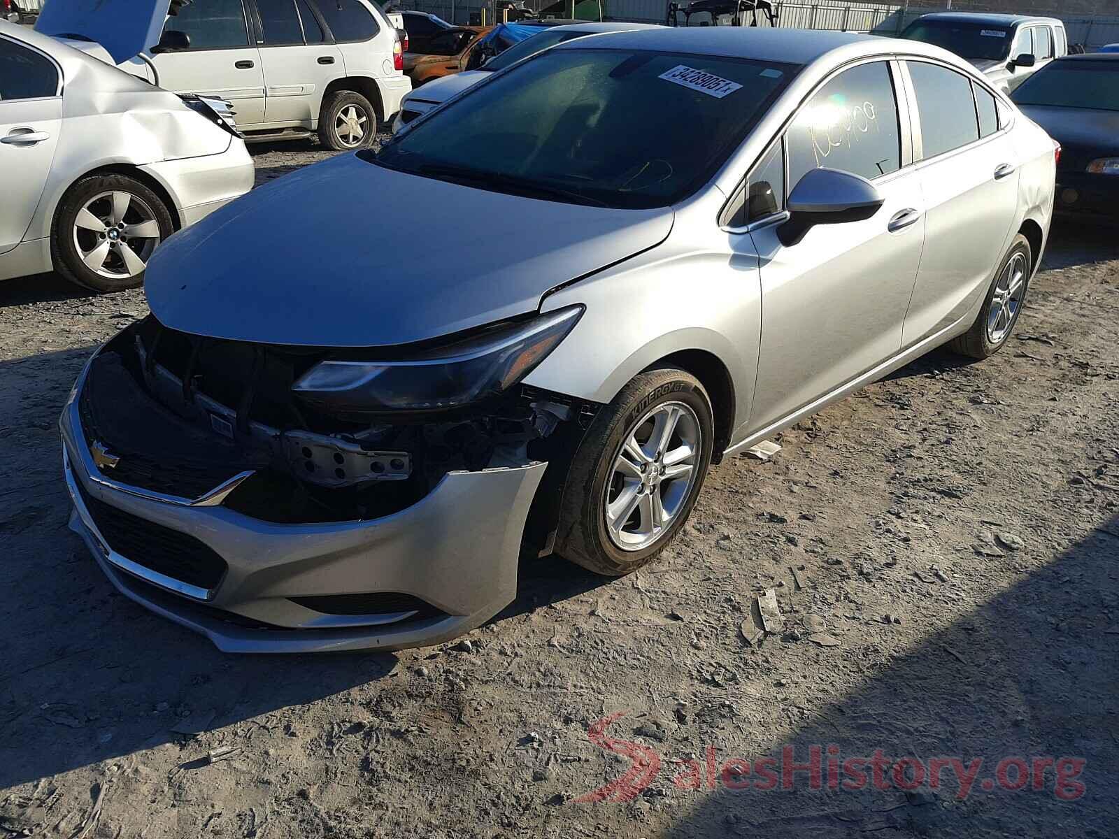 1G1BE5SM4J7111207 2018 CHEVROLET CRUZE