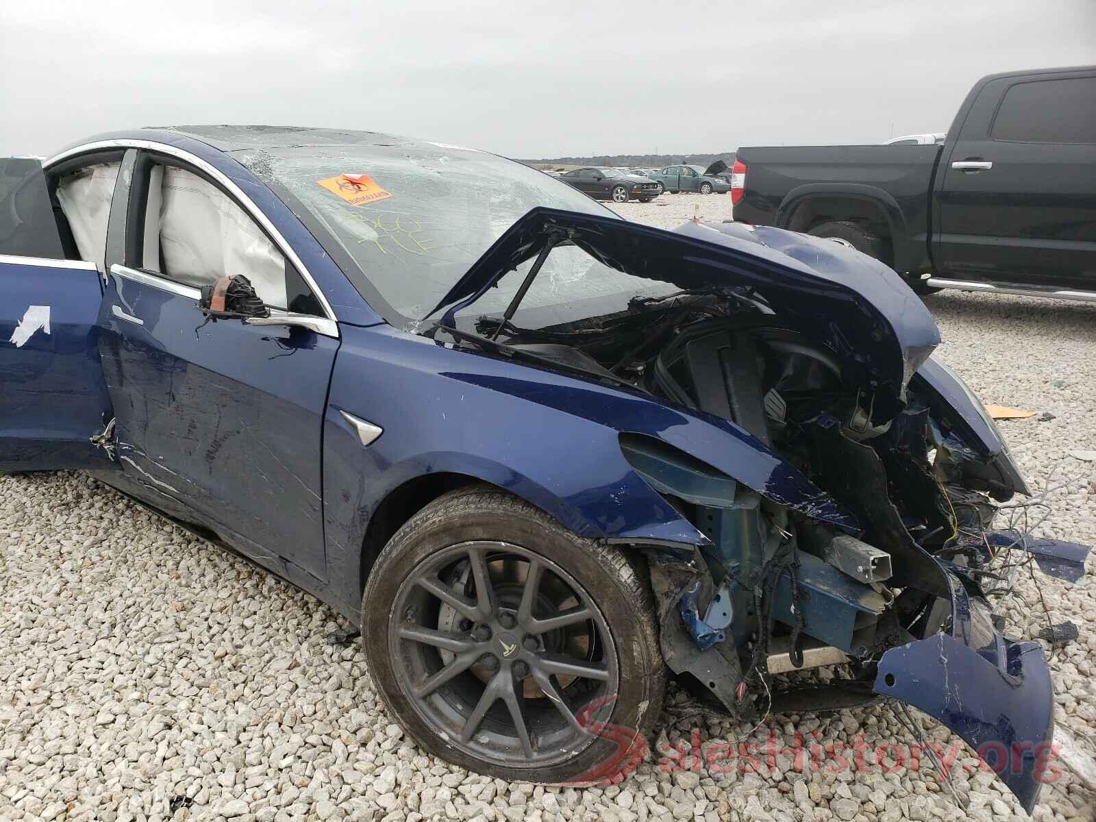 5YJ3E1EB3KF452883 2019 TESLA MODEL 3