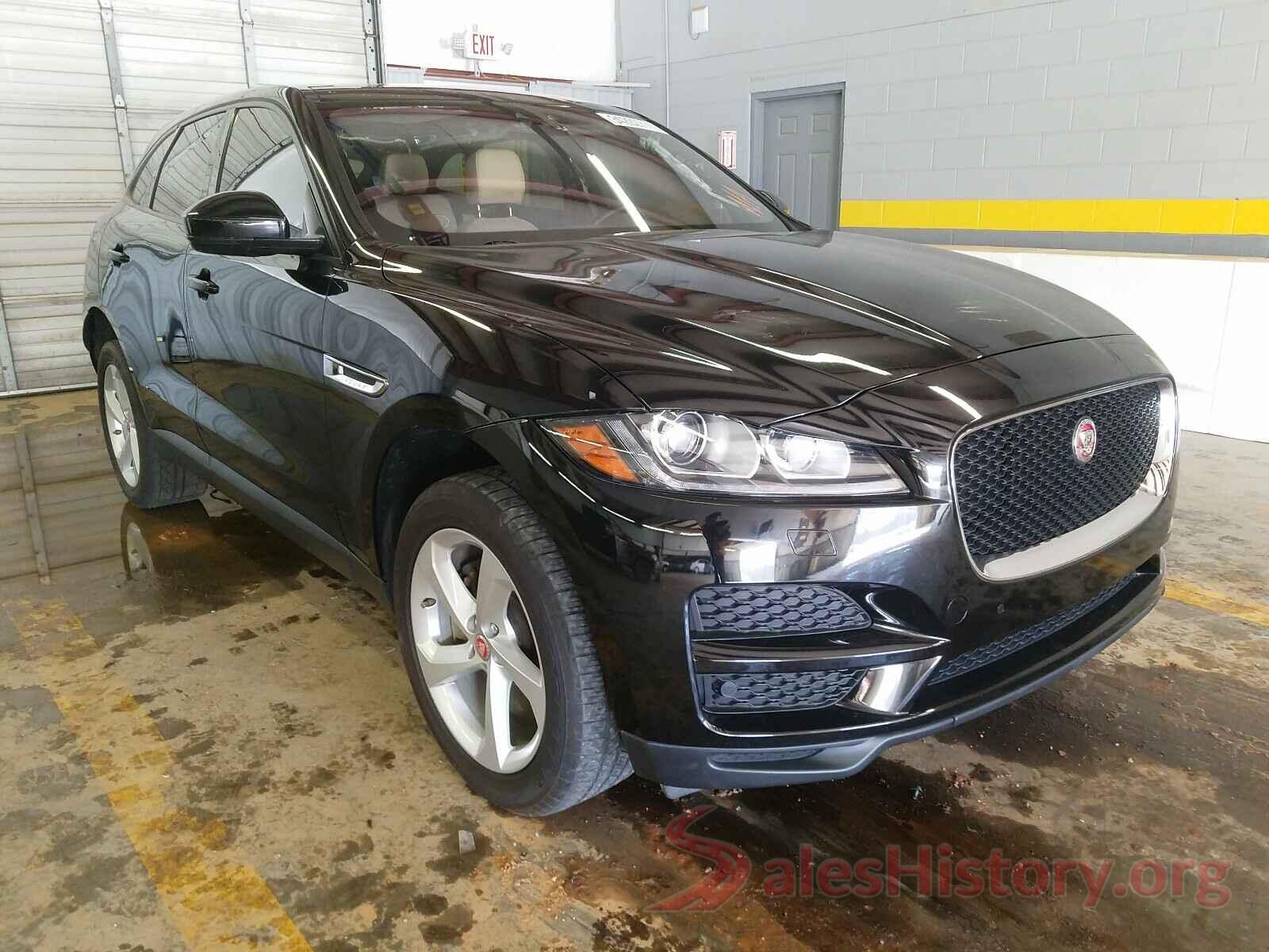 SADCJ2BV3HA050352 2017 JAGUAR F-PACE