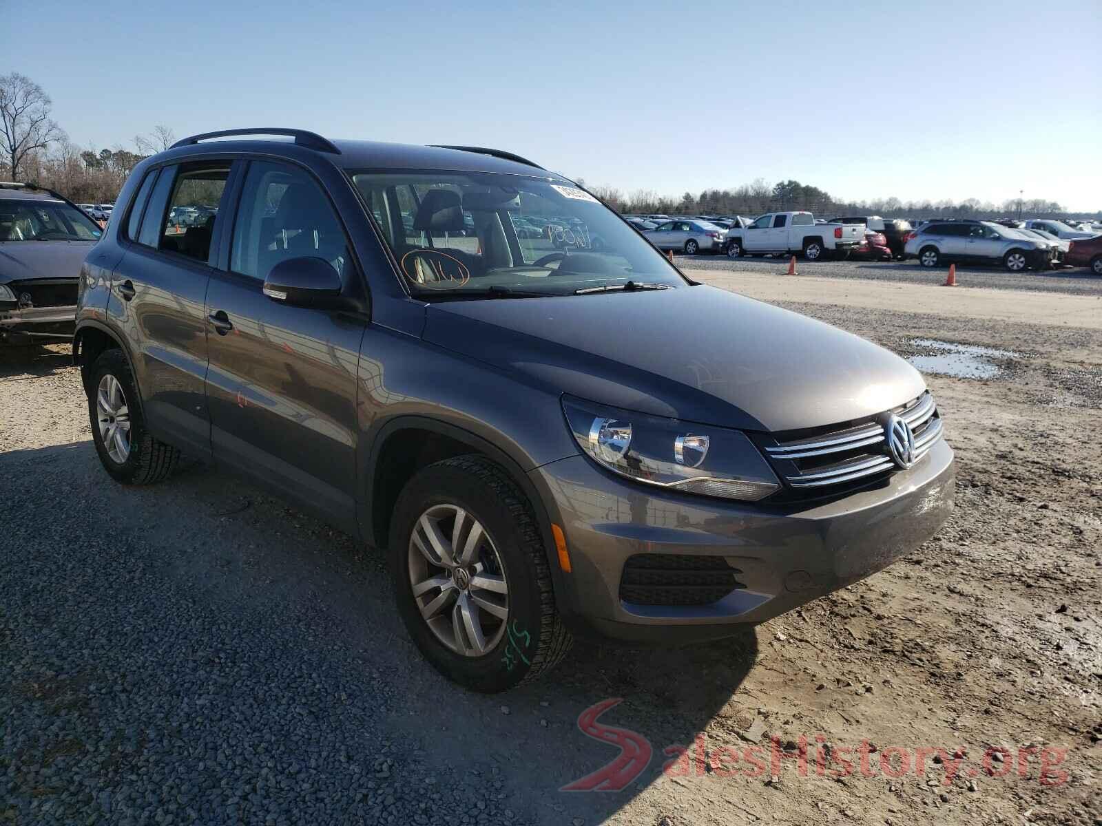 WVGAV7AX4HK031497 2017 VOLKSWAGEN TIGUAN