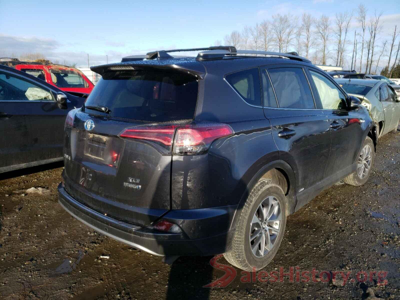 JTMRJREVXJD160586 2018 TOYOTA RAV4