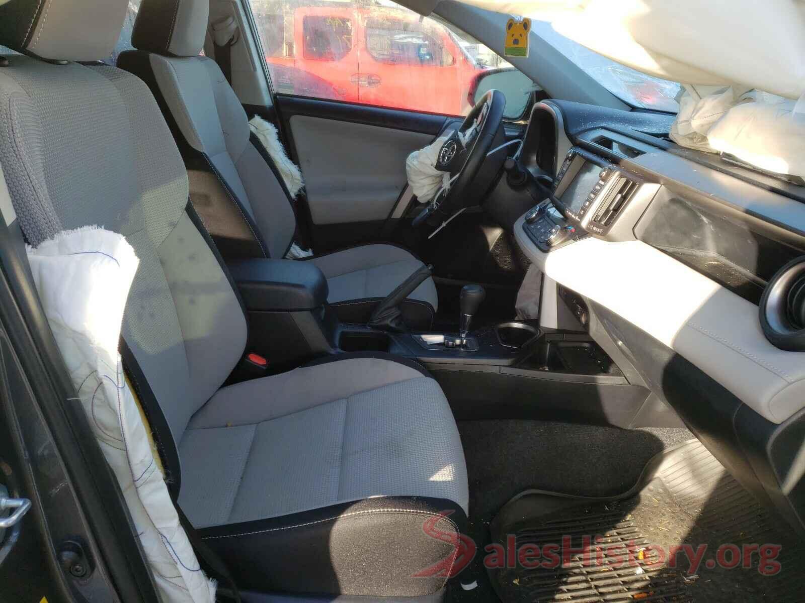 JTMRJREVXJD160586 2018 TOYOTA RAV4