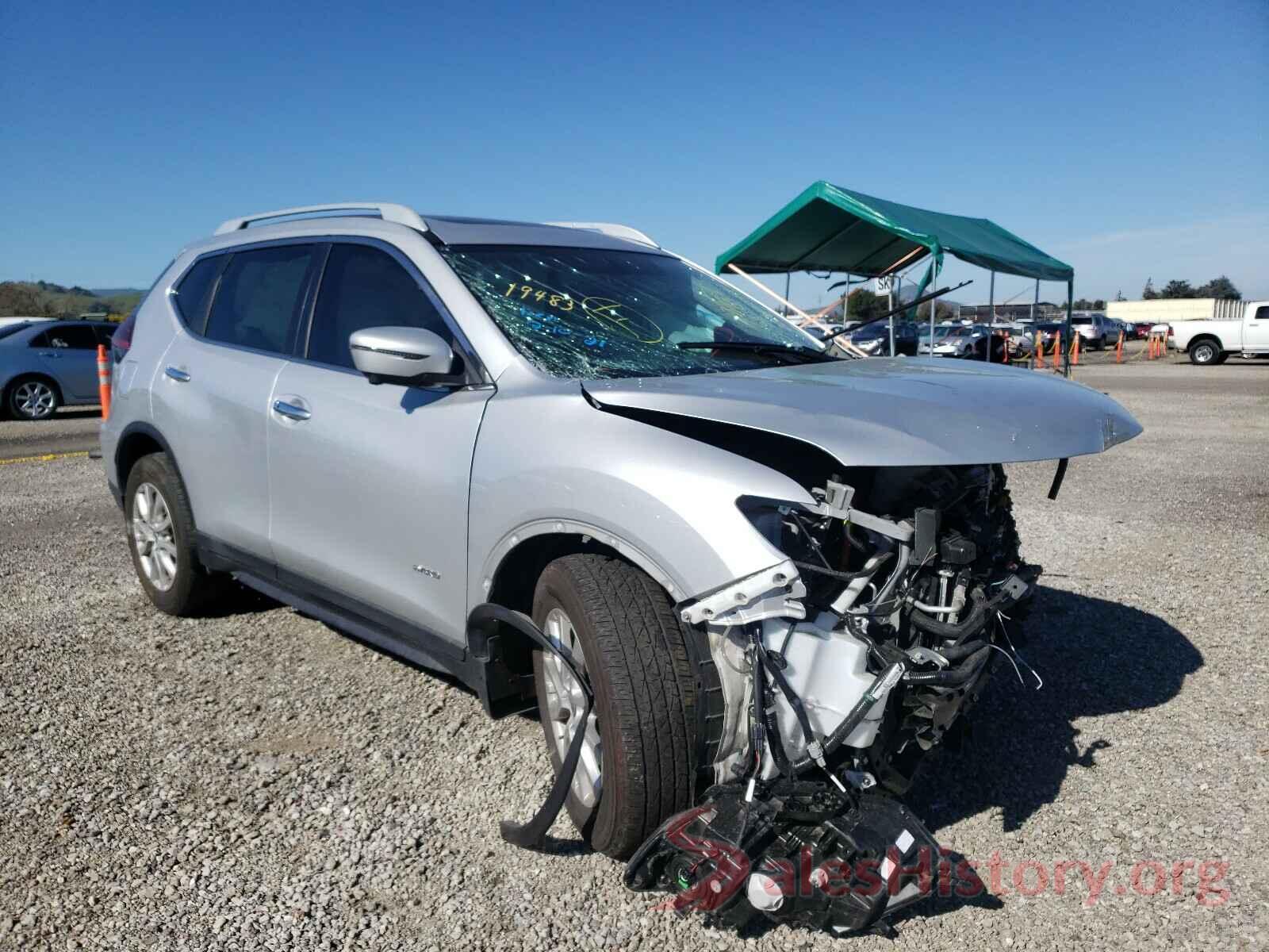 5N1ET2MT4JC846480 2018 NISSAN ROGUE