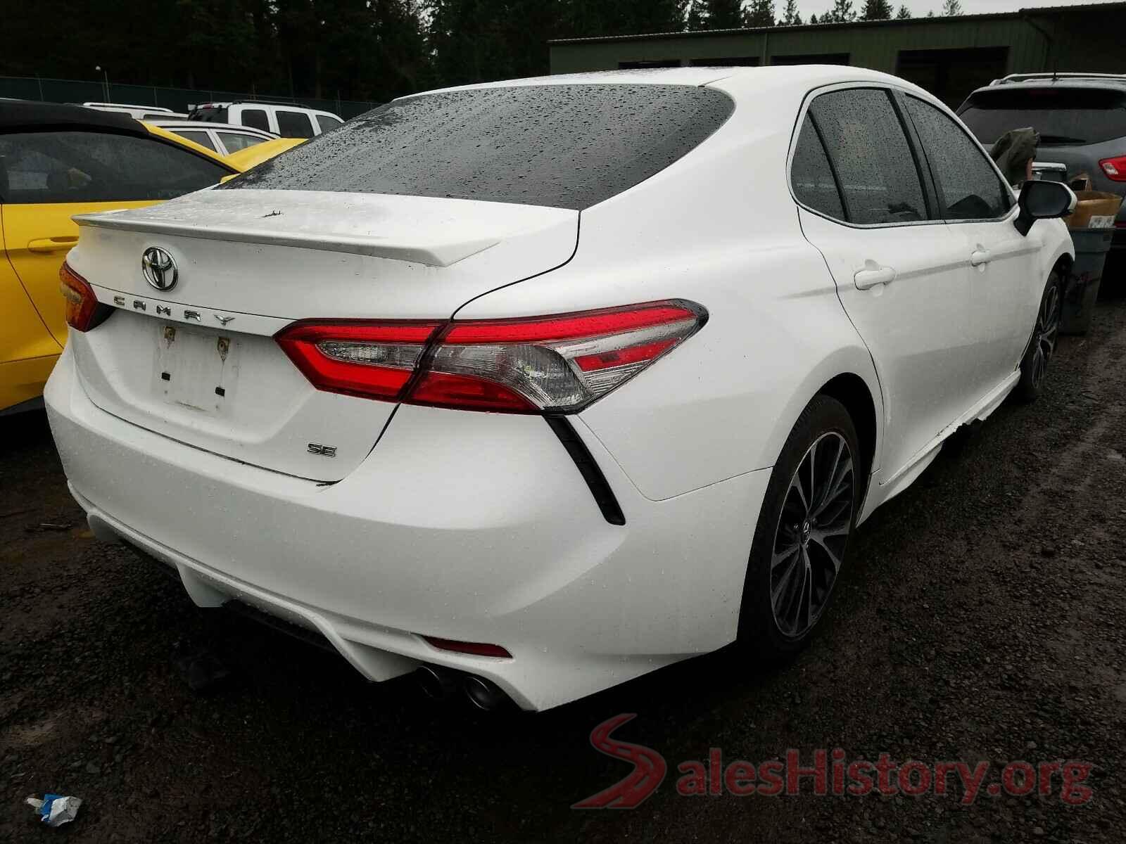 4T1B11HK0JU073490 2018 TOYOTA CAMRY