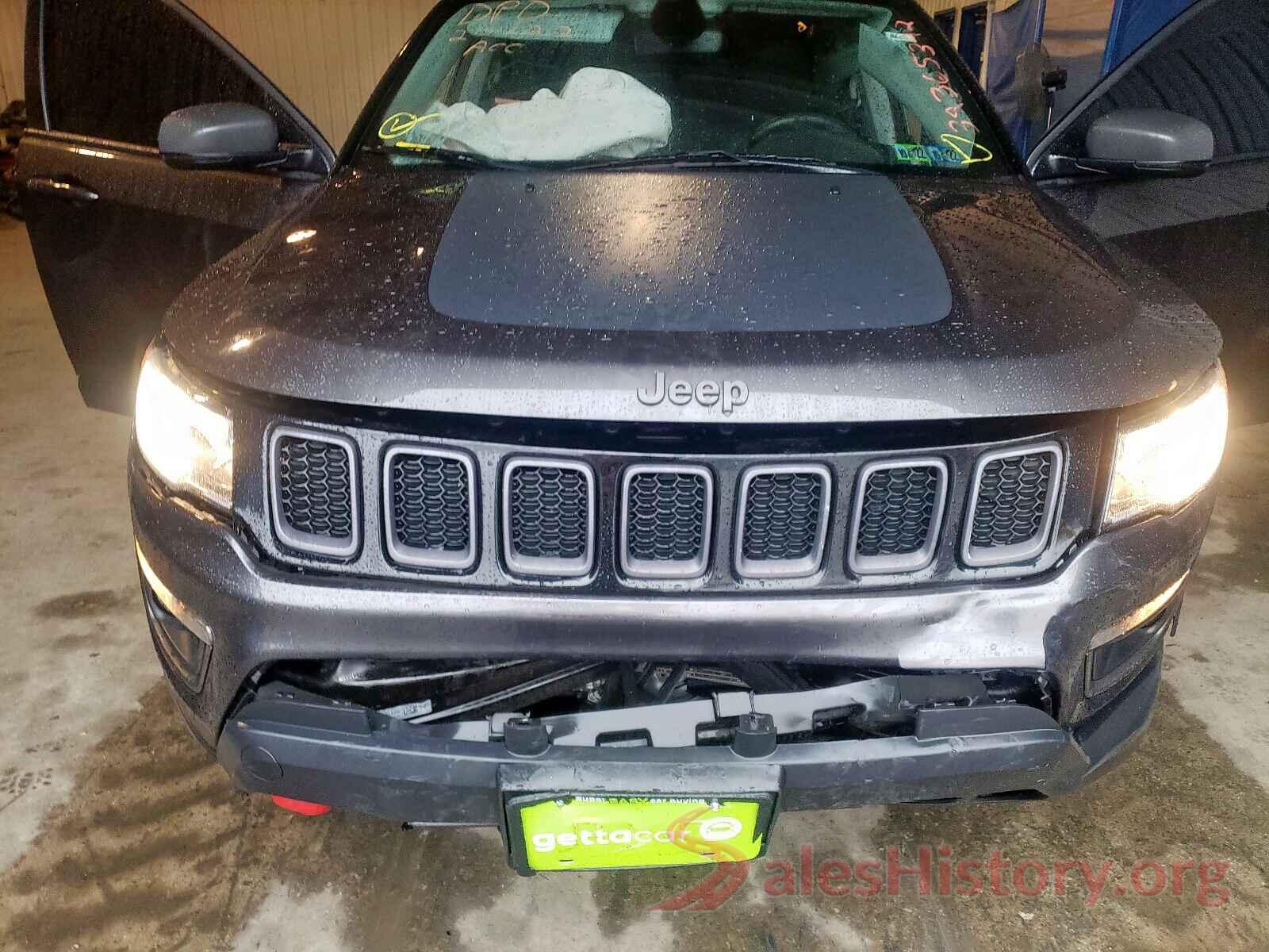 3C4NJDDB9KT733434 2019 JEEP COMPASS