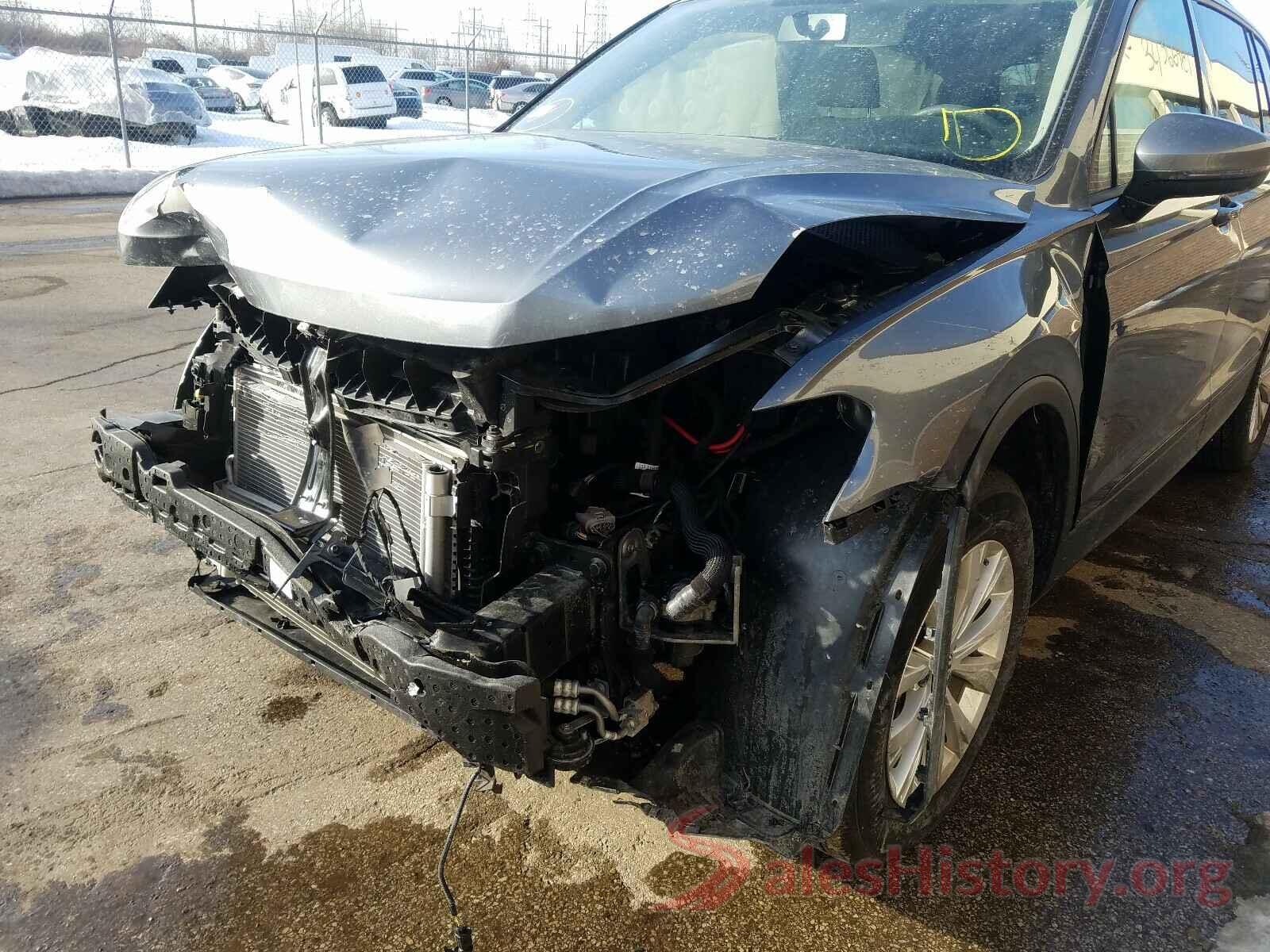 3VV0B7AX4KM158924 2019 VOLKSWAGEN TIGUAN