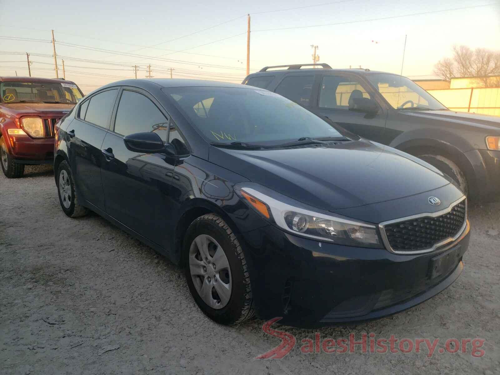 3KPFK4A72HE054930 2017 KIA FORTE