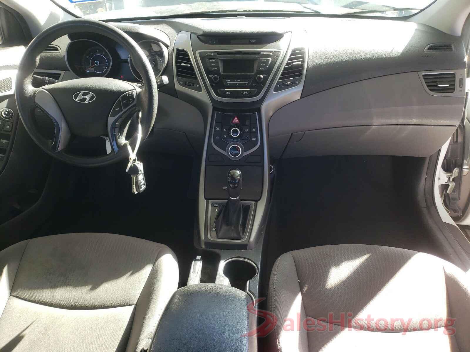 5NPDH4AE8GH699872 2016 HYUNDAI ELANTRA