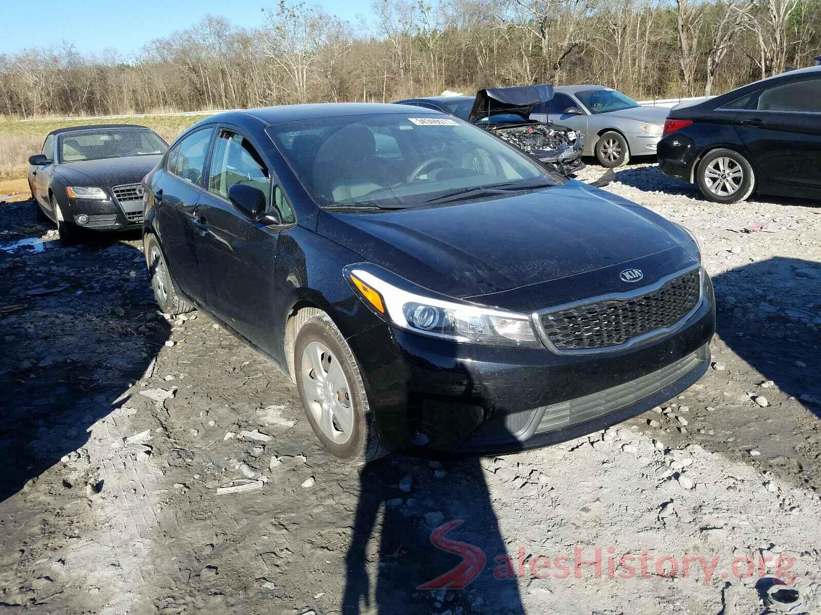 3KPFK4A71JE170464 2018 KIA FORTE