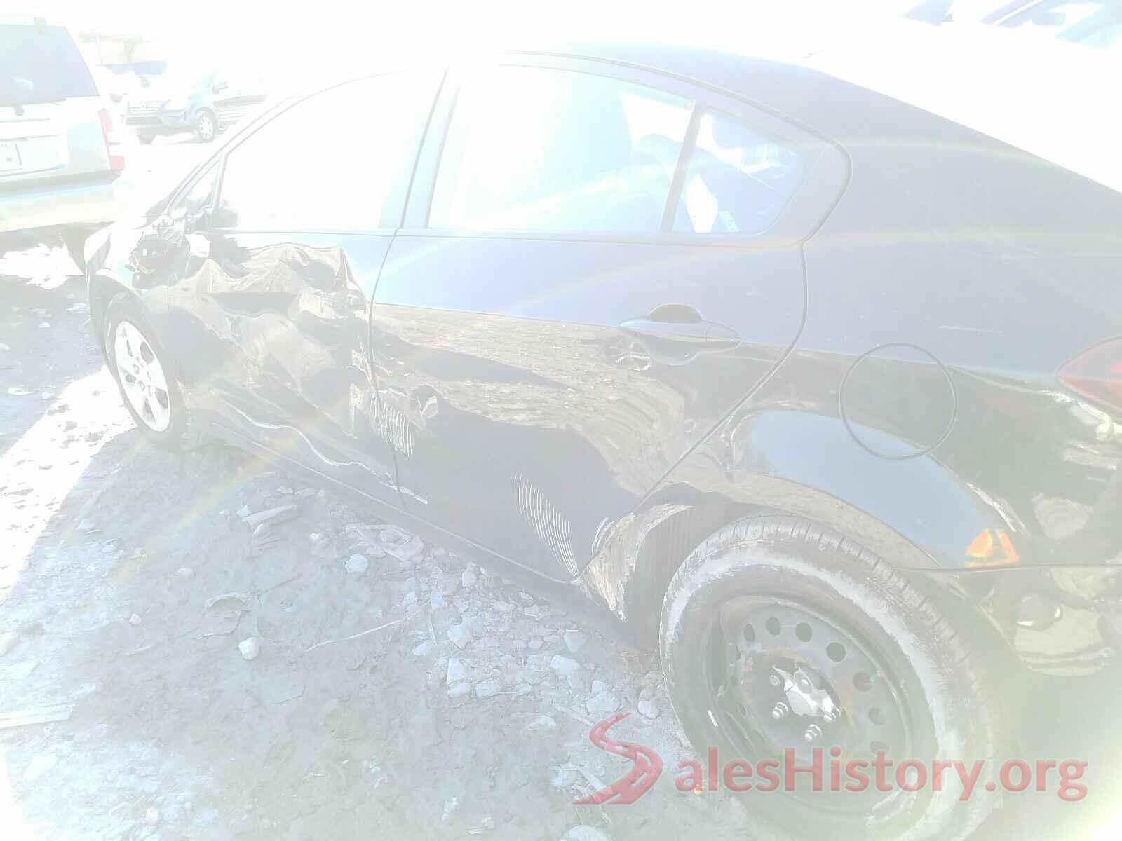 3KPFK4A71JE170464 2018 KIA FORTE