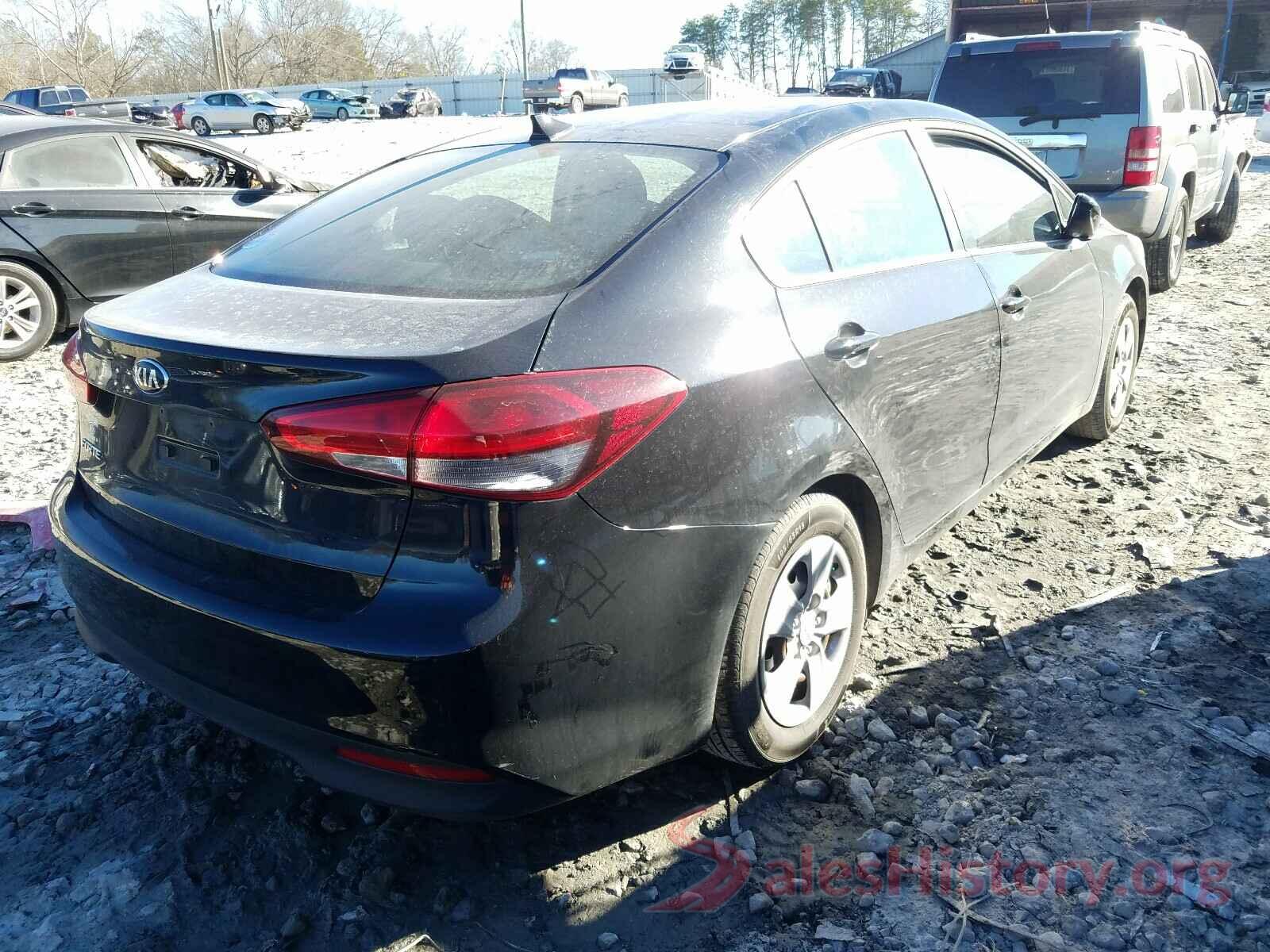 3KPFK4A71JE170464 2018 KIA FORTE