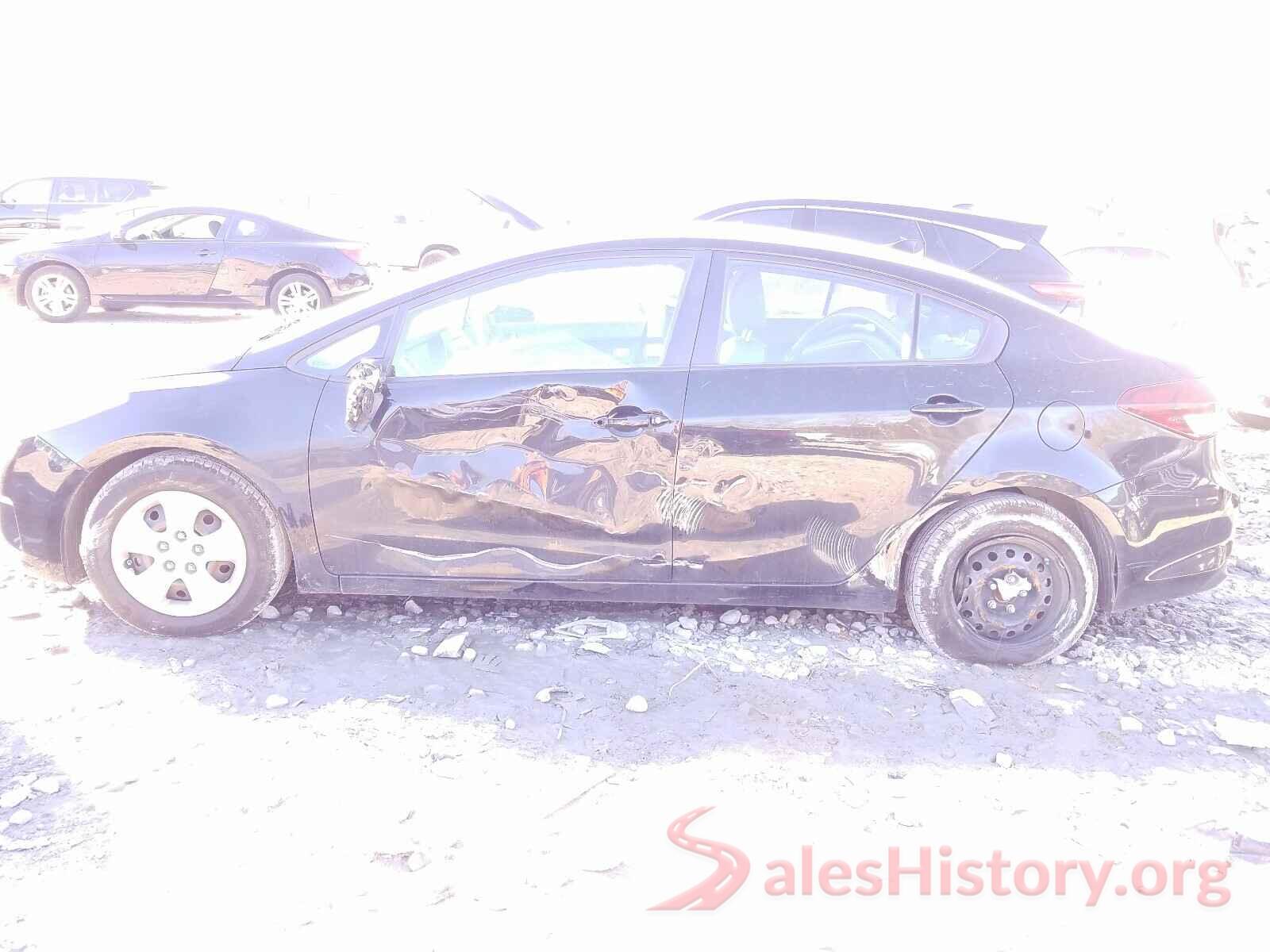 3KPFK4A71JE170464 2018 KIA FORTE