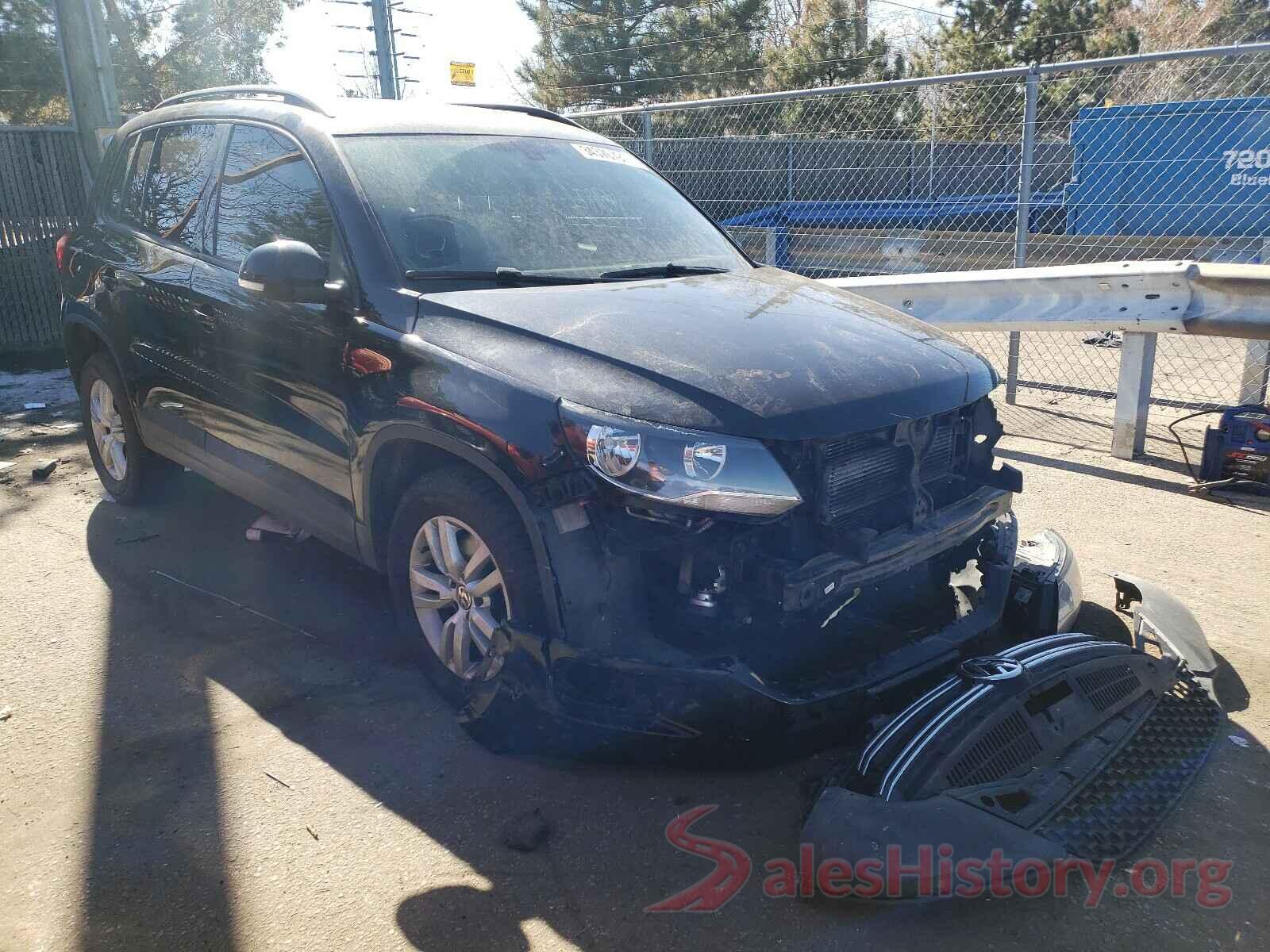 WVGBV7AX7HK022071 2017 VOLKSWAGEN TIGUAN