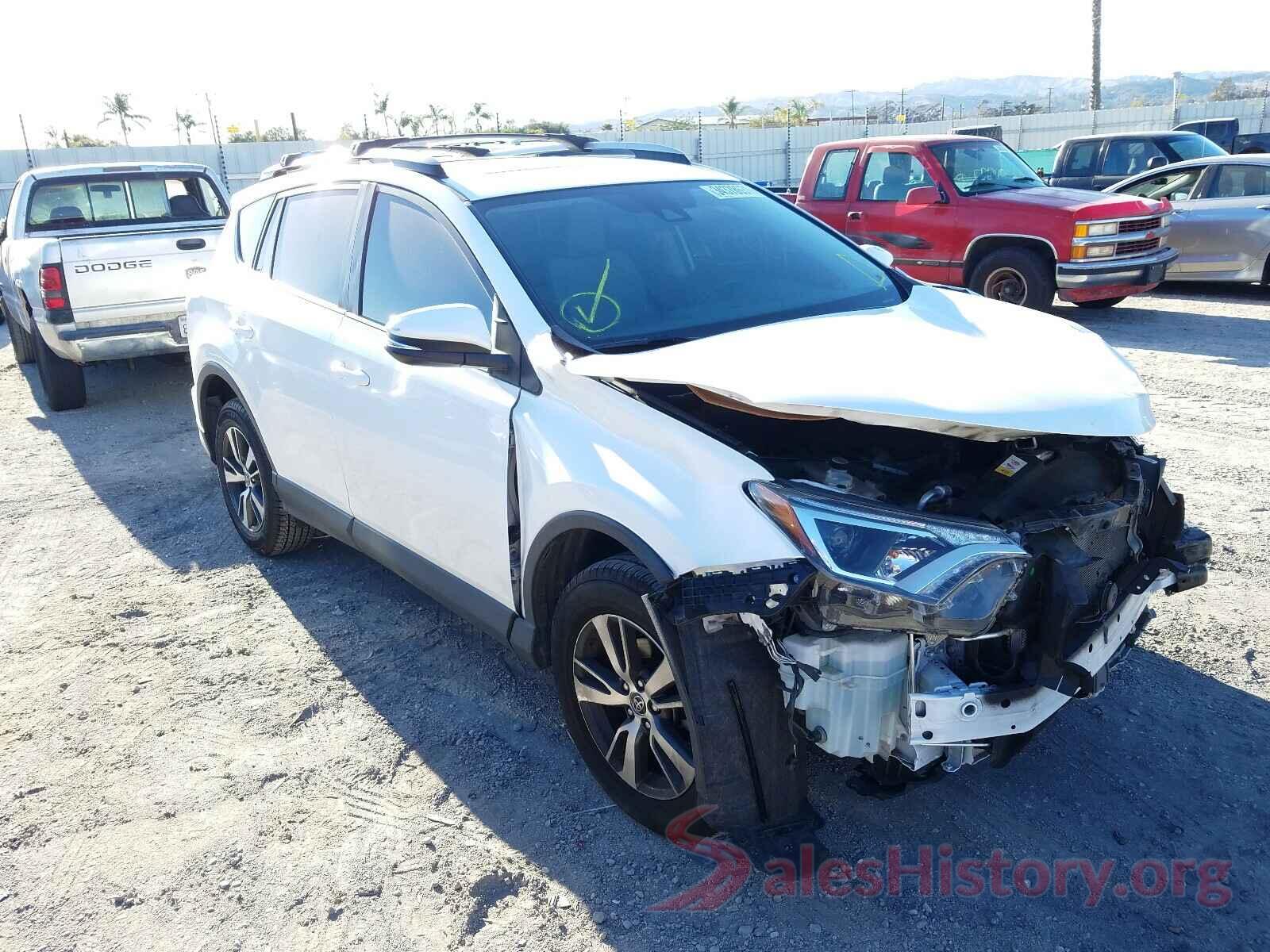 JTMWFREV9HJ102744 2017 TOYOTA RAV4