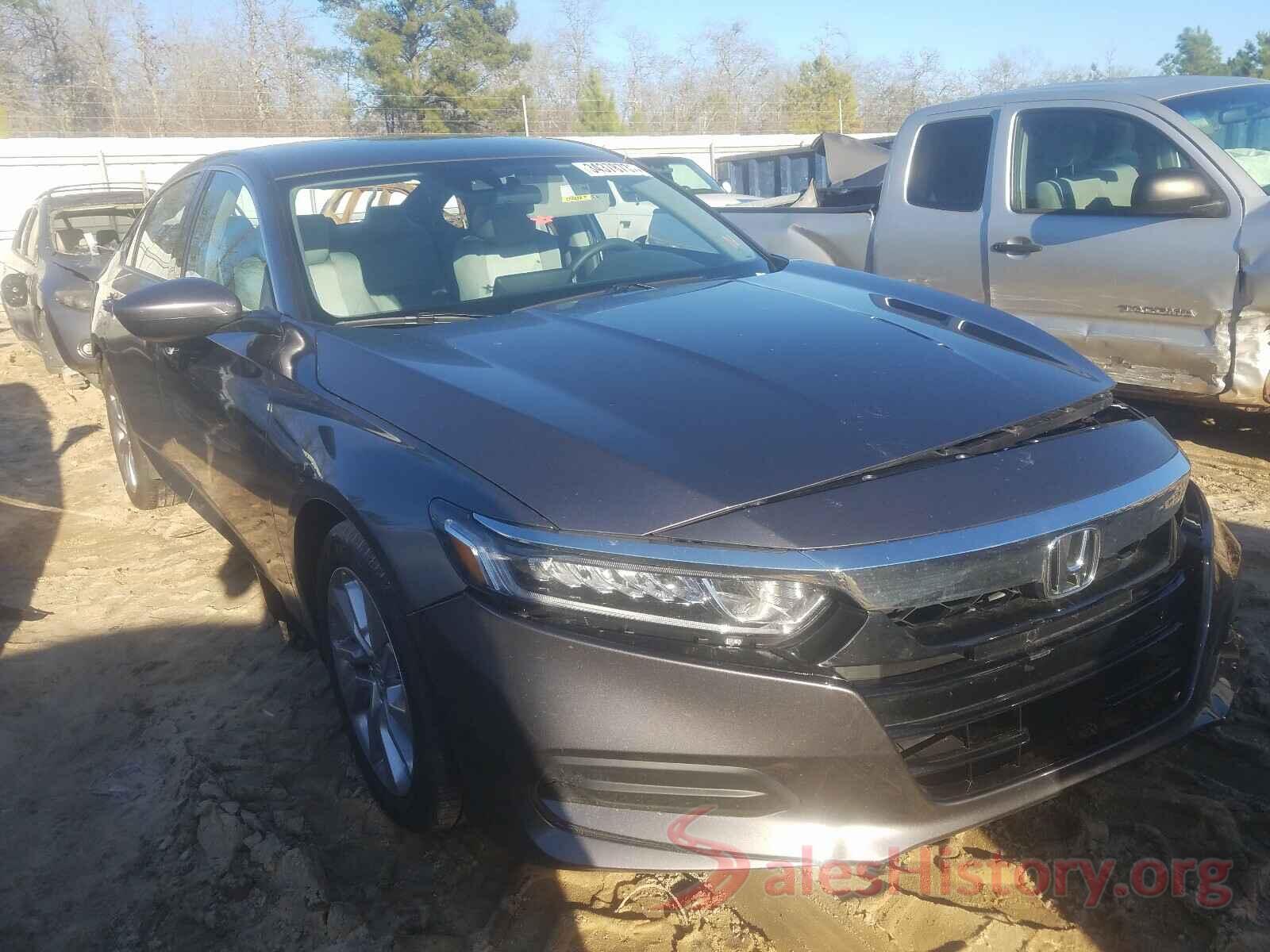 1HGCV1F12KA166183 2019 HONDA ACCORD