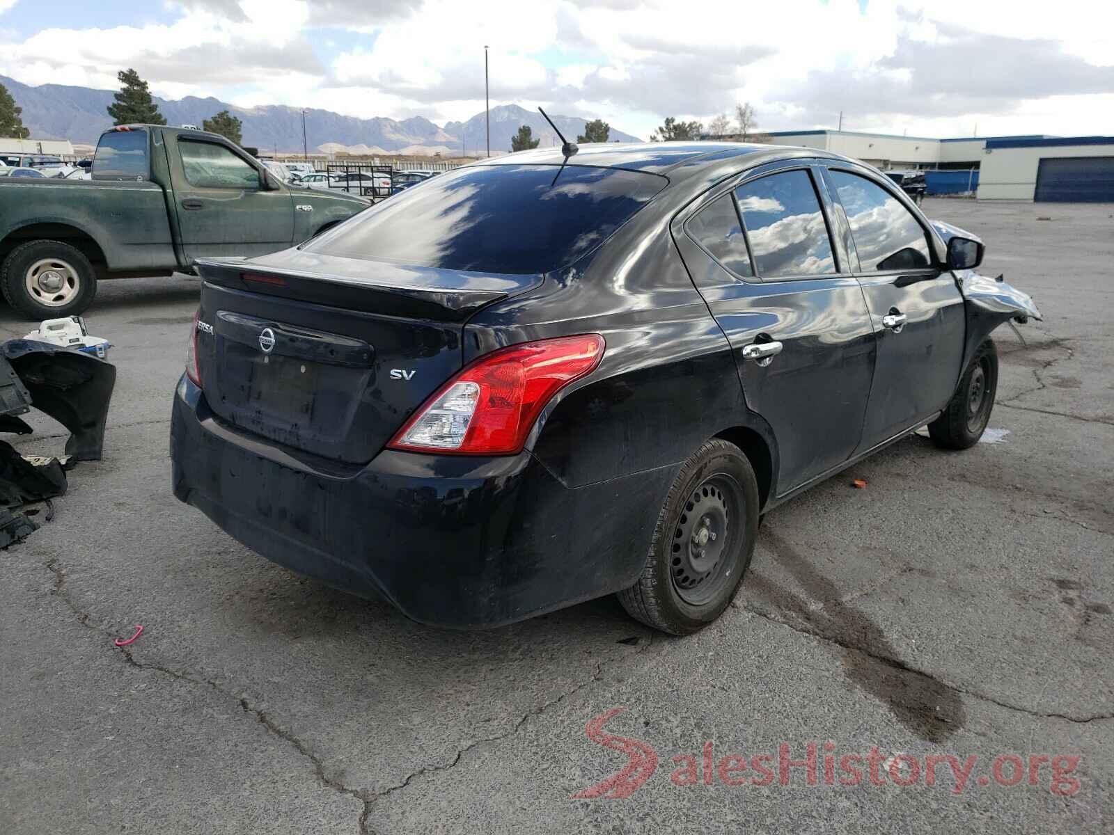 3N1CN7AP2JL818016 2018 NISSAN VERSA