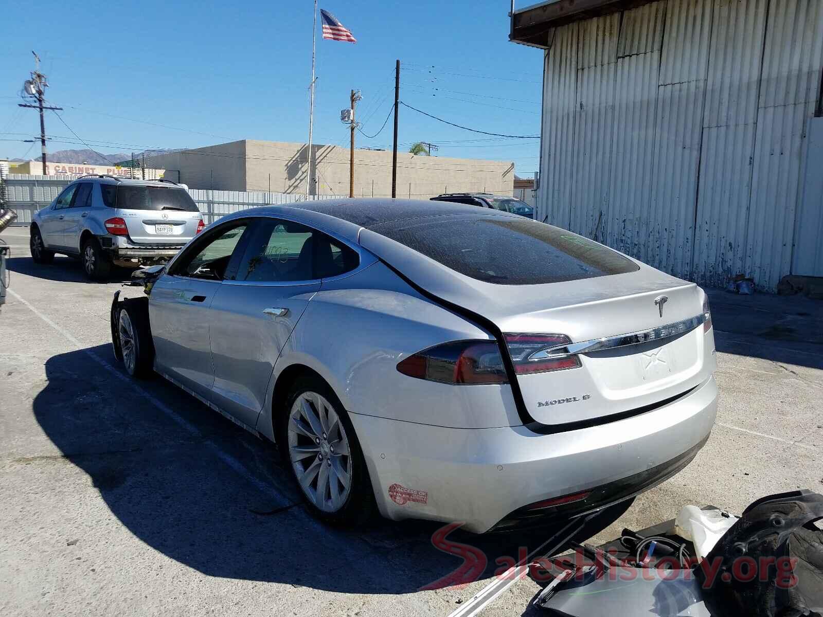 5YJSA1E27JF245113 2018 TESLA MODEL S