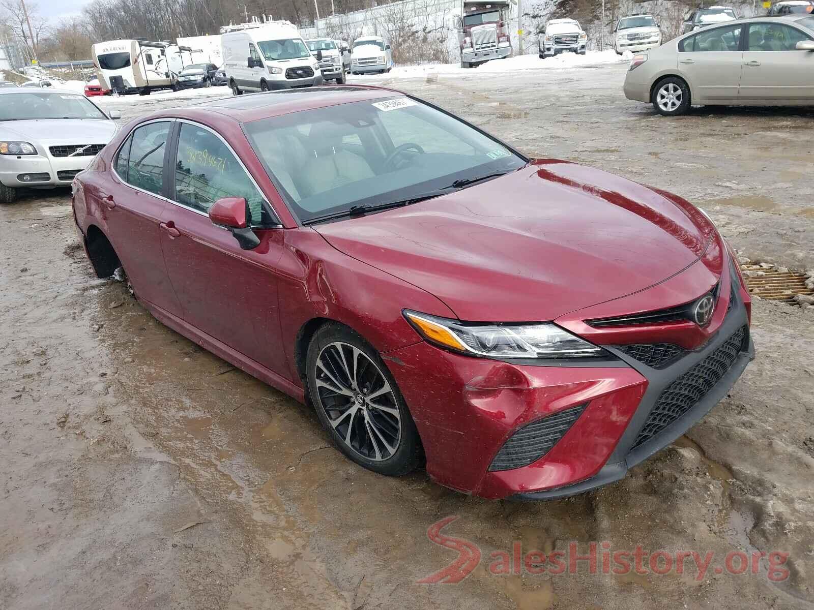 4T1B11HKXJU548787 2018 TOYOTA CAMRY