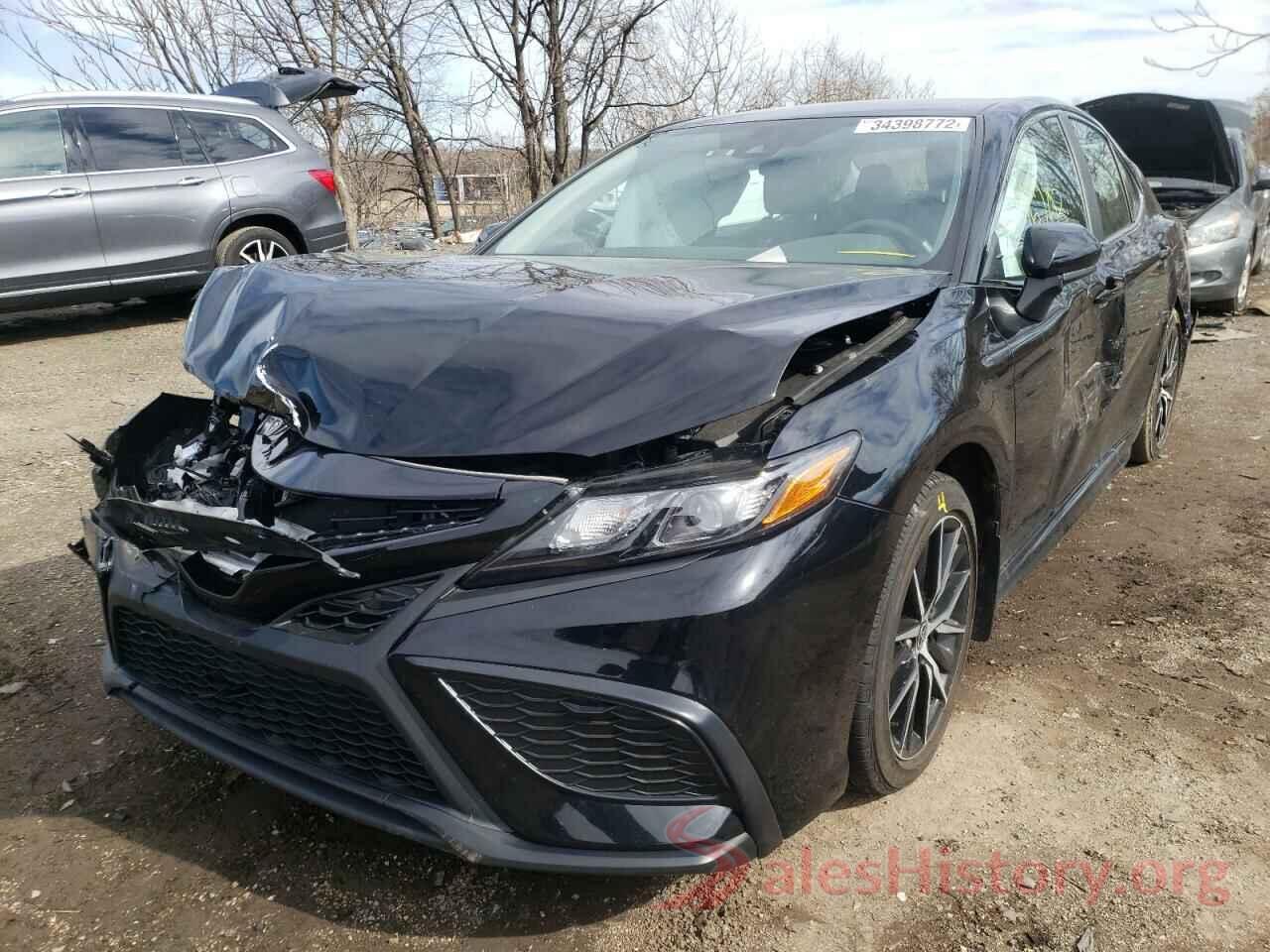 4T1G11AK0MU516984 2021 TOYOTA CAMRY