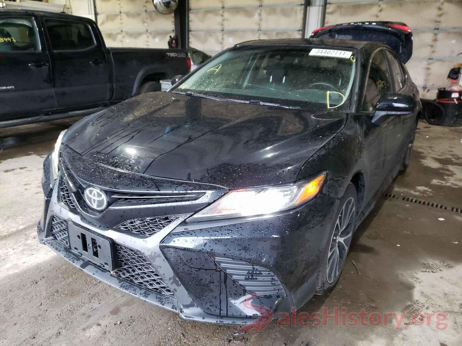 JTNB11HK8J3038816 2018 TOYOTA CAMRY