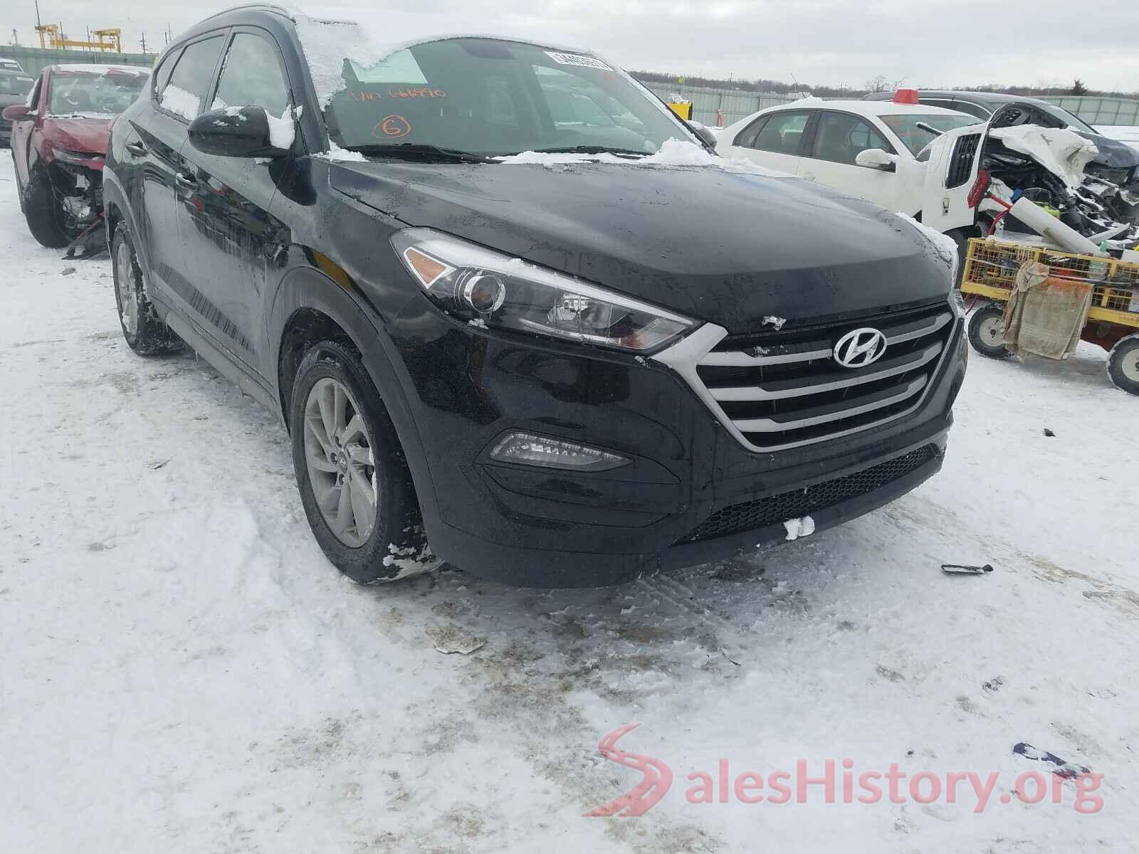 KM8J3CA49JU666990 2018 HYUNDAI TUCSON