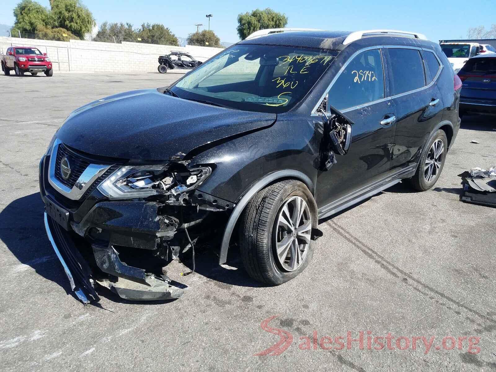 JN8AT2MT8JW452535 2018 NISSAN ROGUE